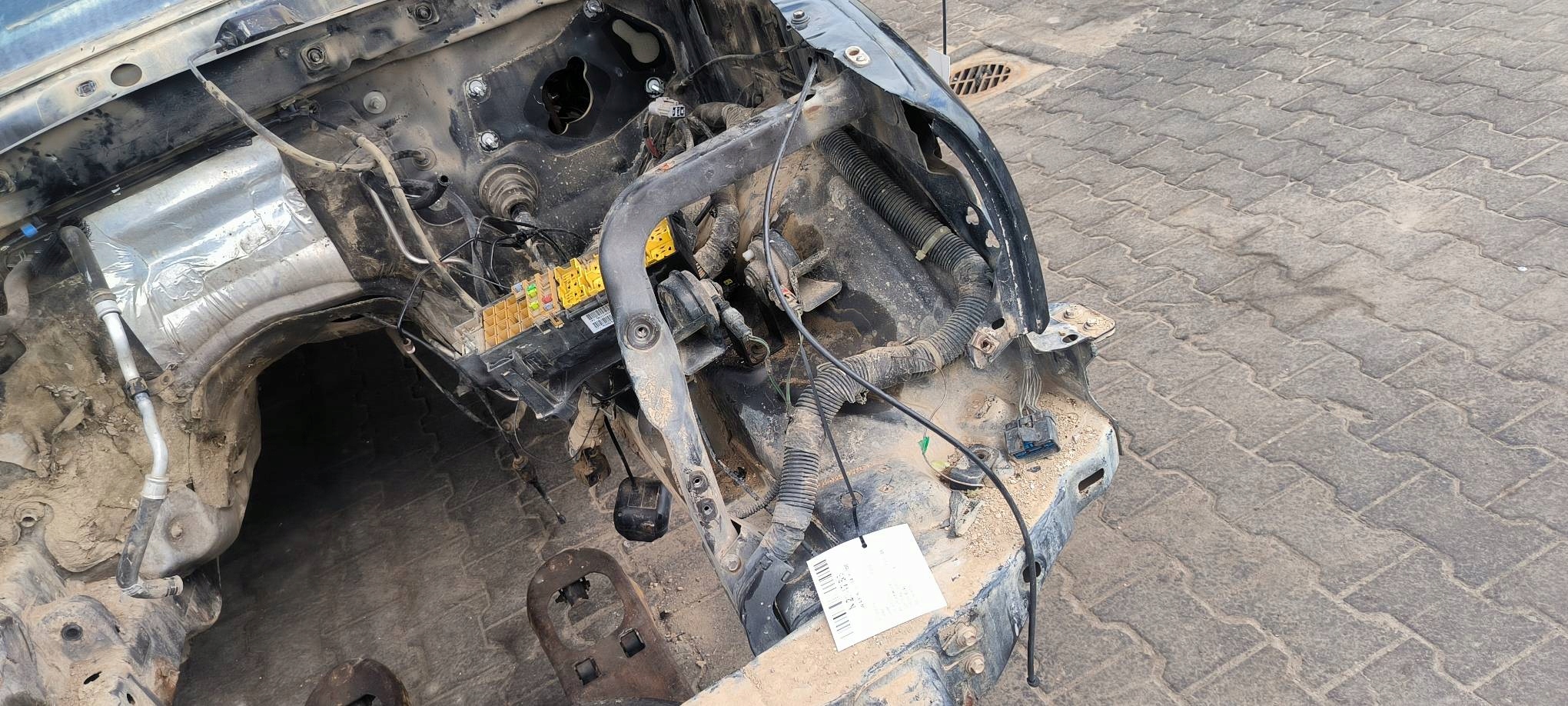 quarter left front JEEP CHEROKEE