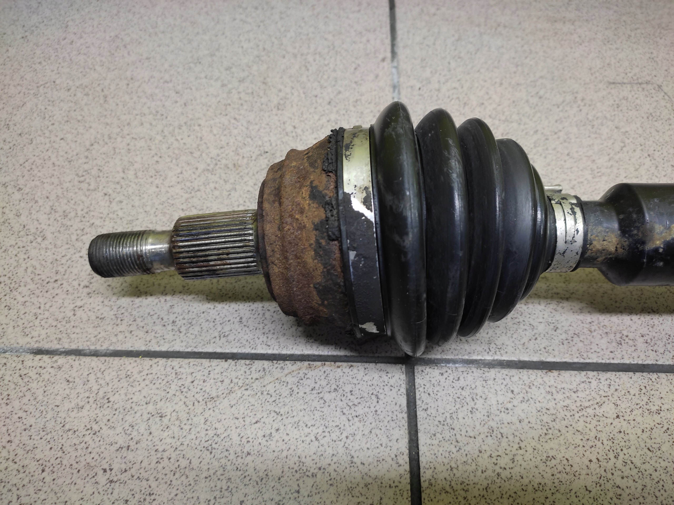 SEAT LEON and 1.4 semi-axis NAPEDOWA right