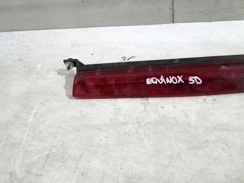 Chevrolet Equinox and 04-09 light stop