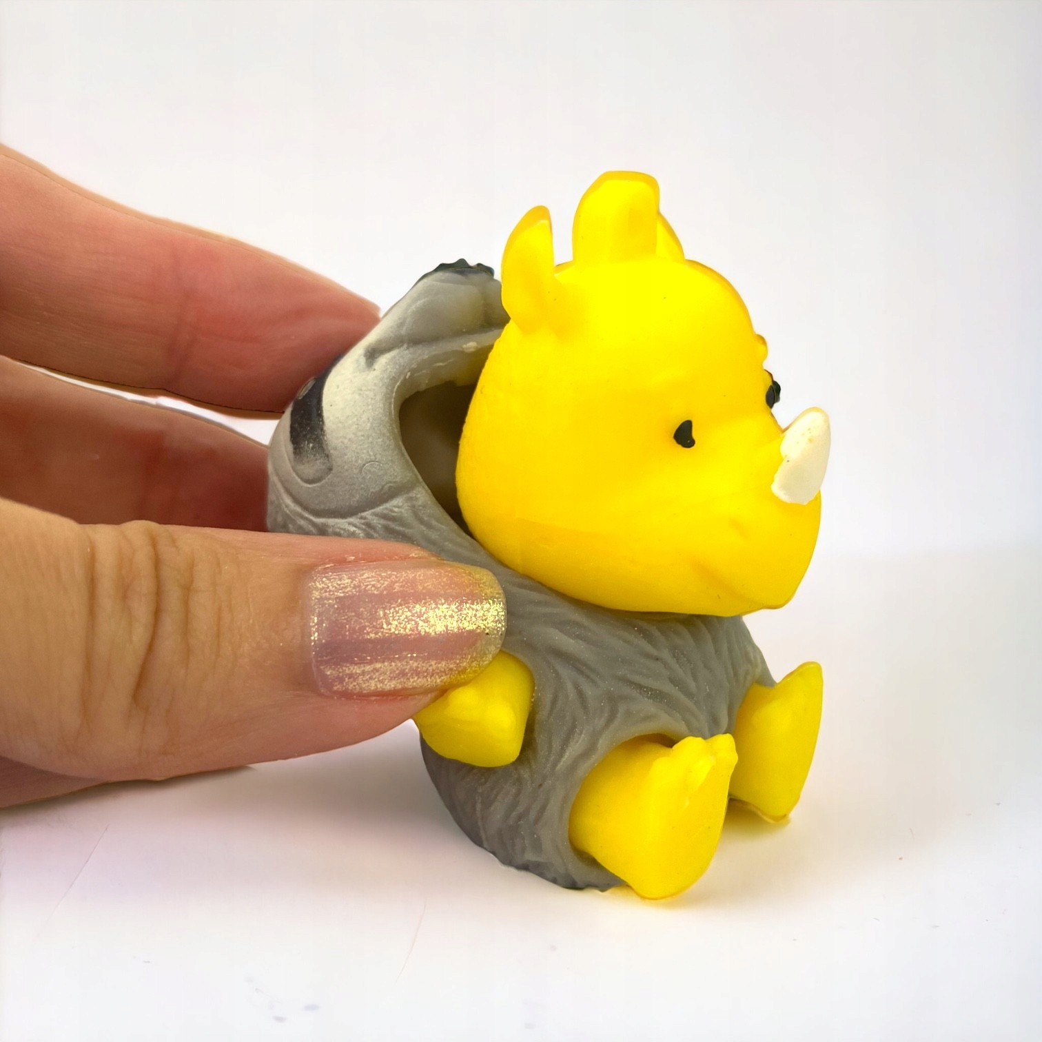 PIŁKA SENSORYCZNA GNIOTEK ANTYSTRESOWY FIDGET Wiek dziecka 3 lata +