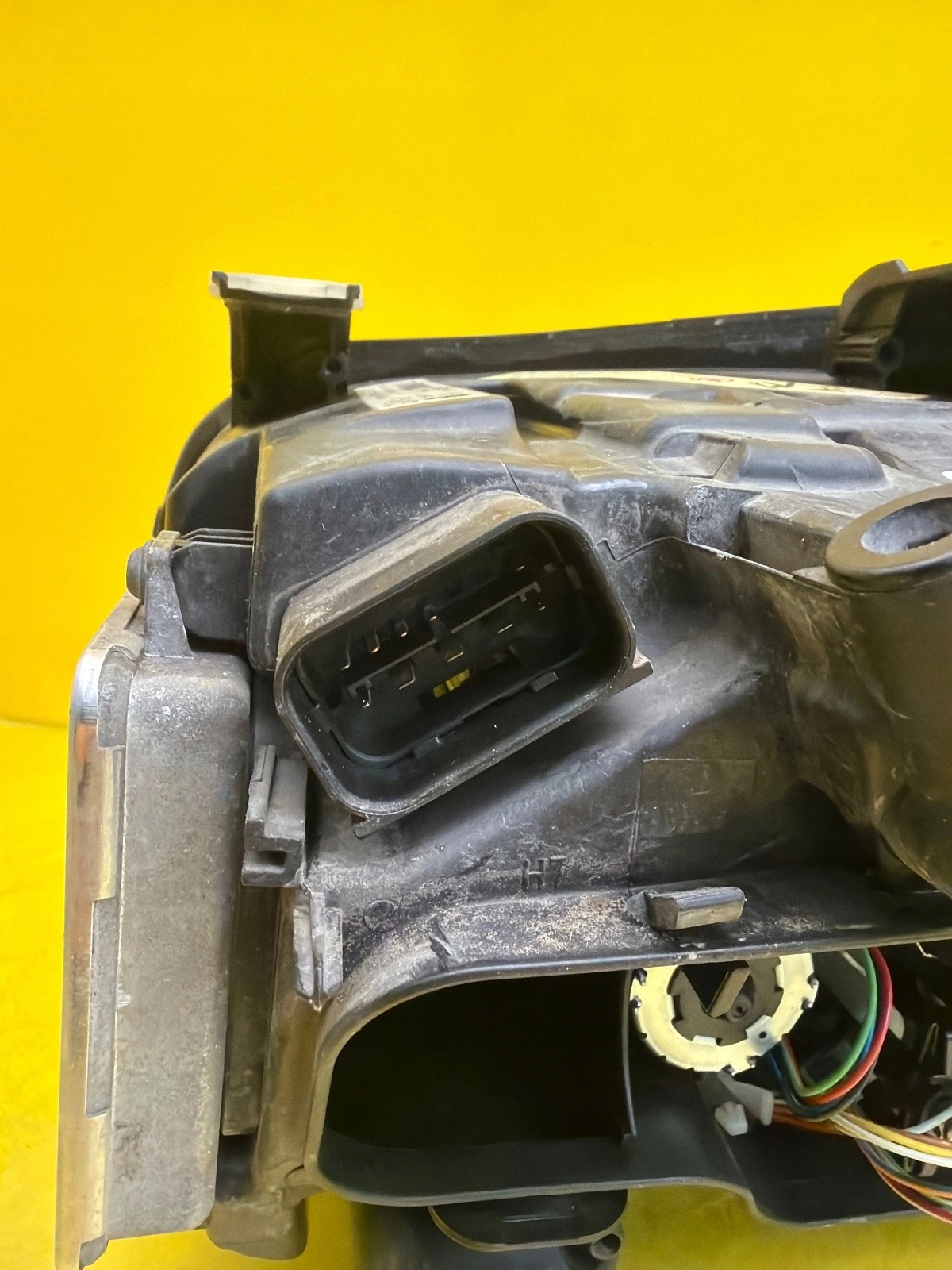 light right BMW 3 E90 E91 Xenon positioning 6942744