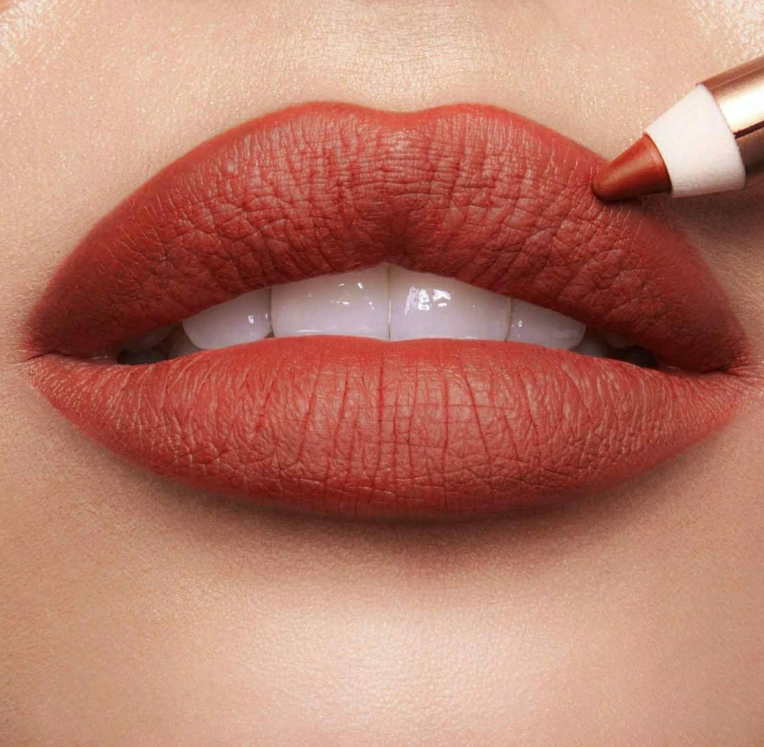 Konturówka kredka do ust Charlotte Tilbury Mark Of A Kiss