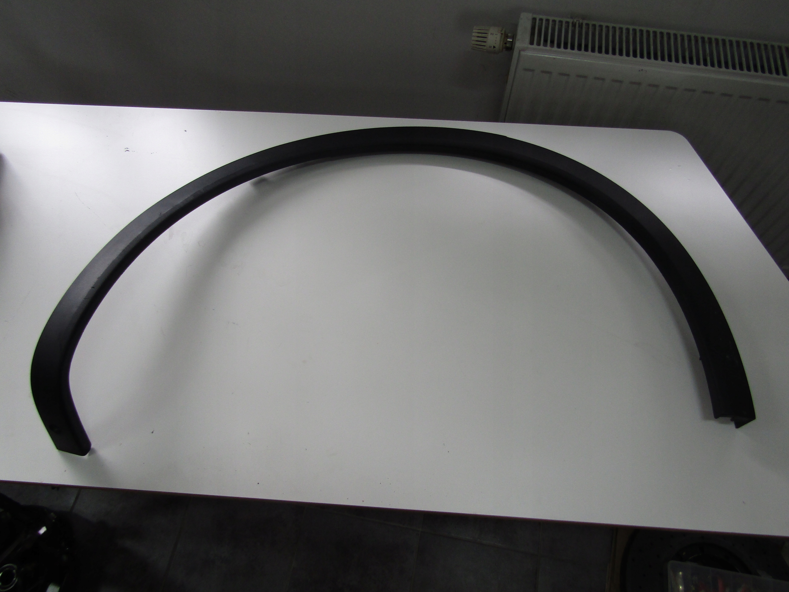 НАКЛАДКА КРИЛА ПРАВА ЗАД. CAYENNEp5