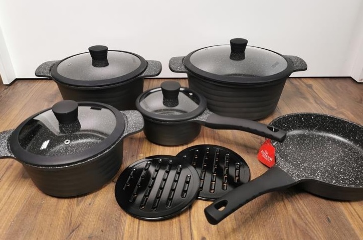 

Zestaw Garnków 11 el Marmur Zilner Indukcja 8513