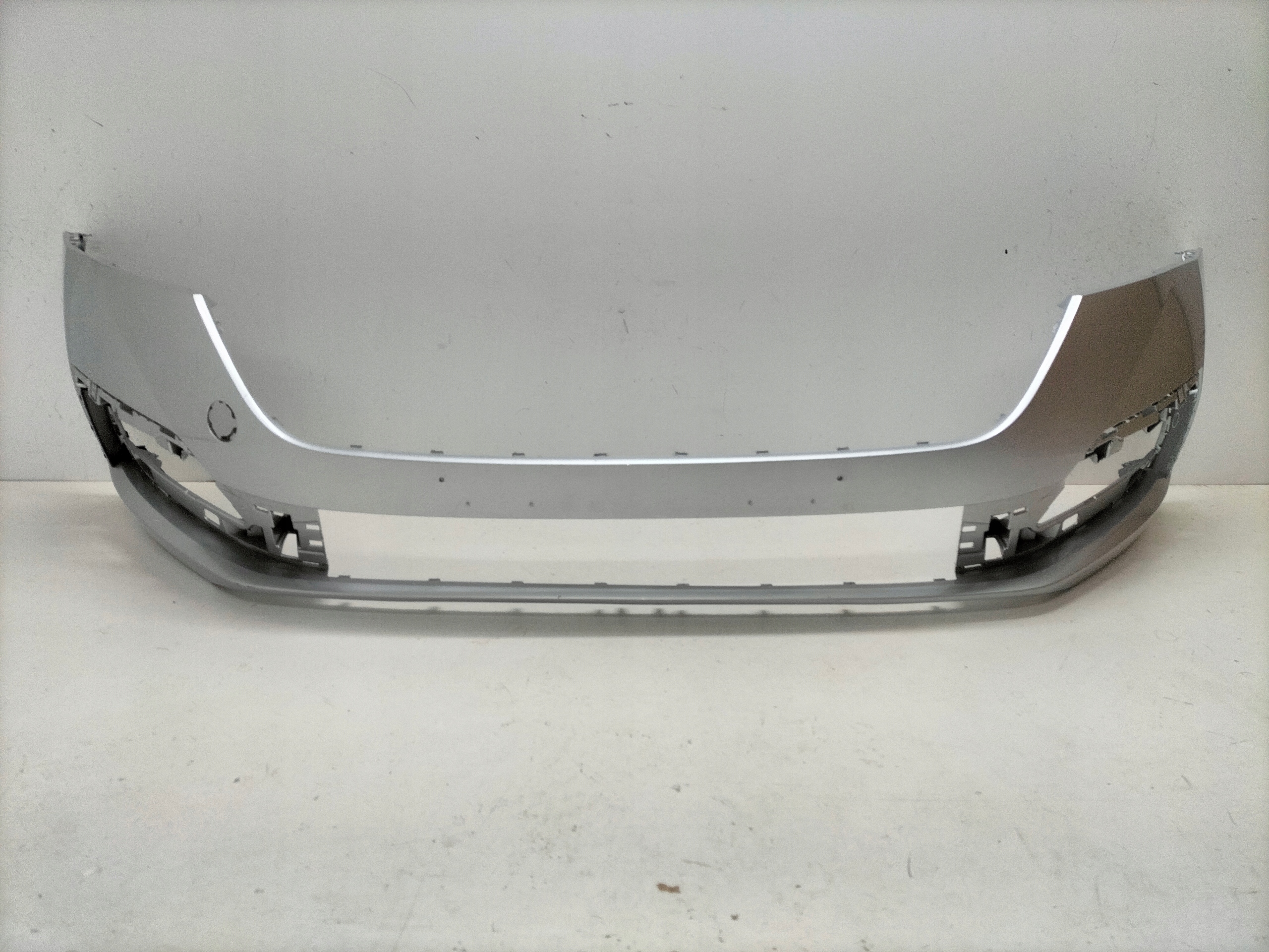 FRONTSTOSSSTANGE VORNE SKODA OCTAVIA 4 IV 19