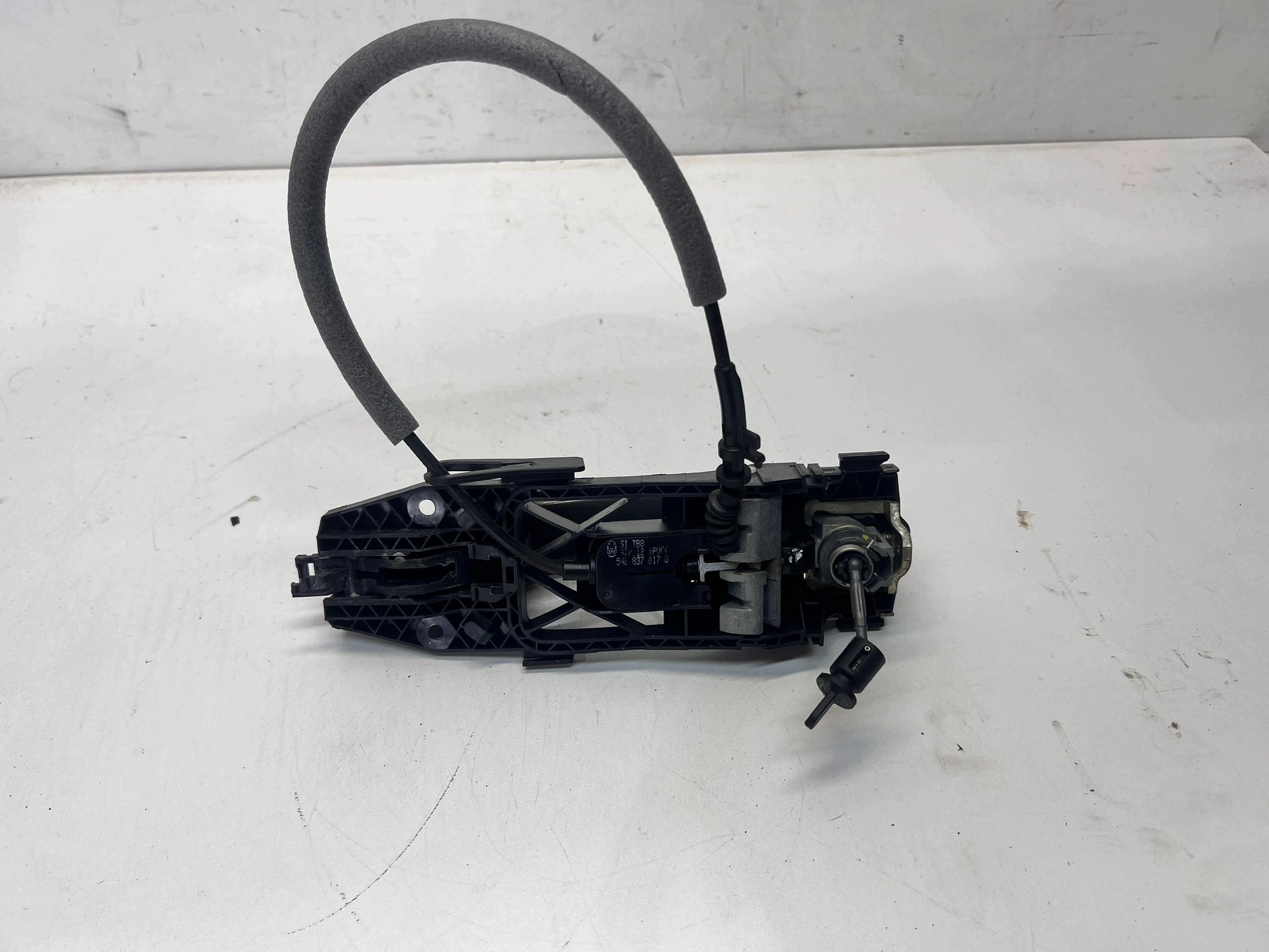 handle exterior door left + lock cylinder AUDI A3 8V 8V0839885 LY1P