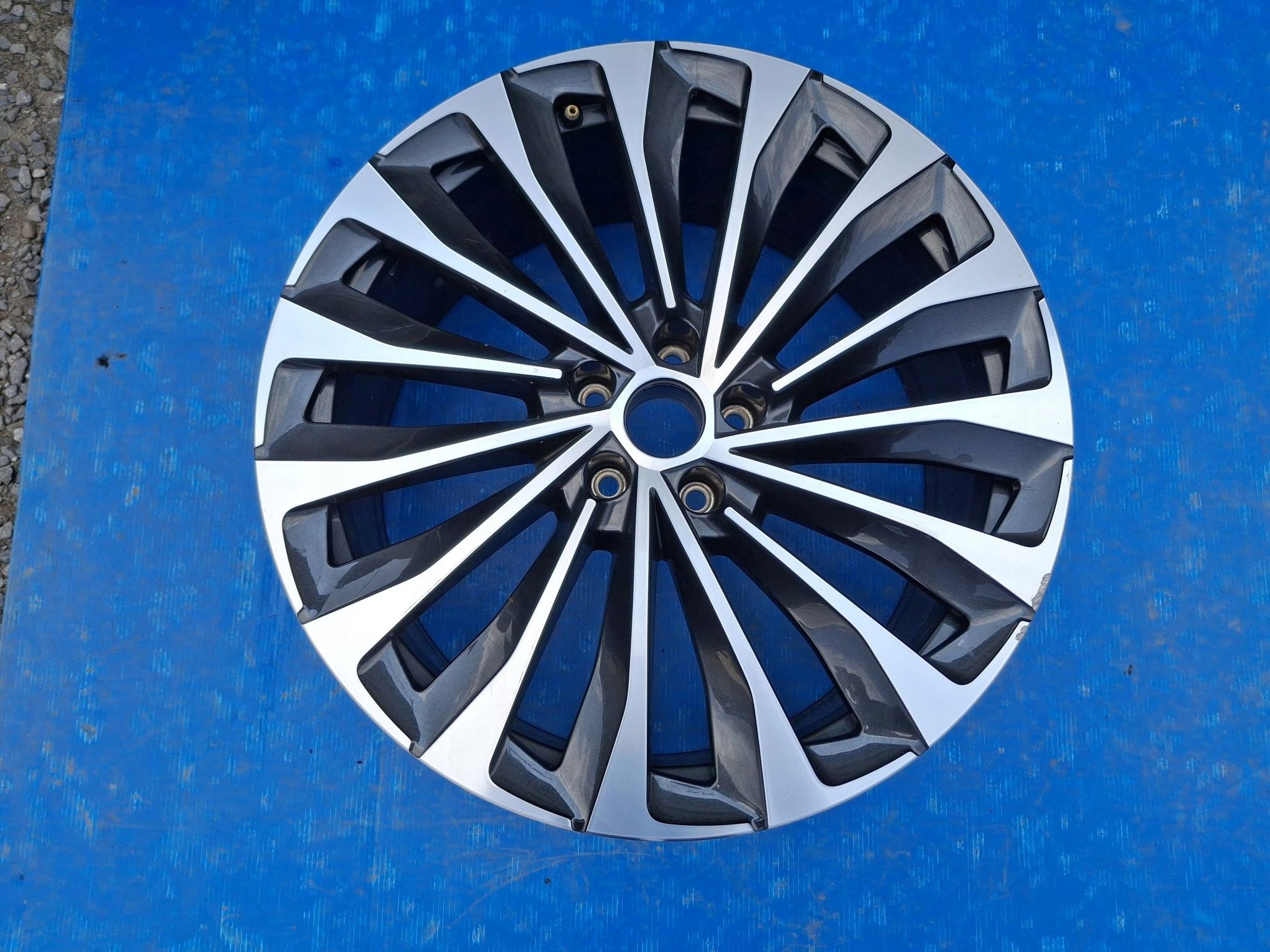 disk SKODA ENYAQ 9.0x20 ET42 5x112 5LA601025BB