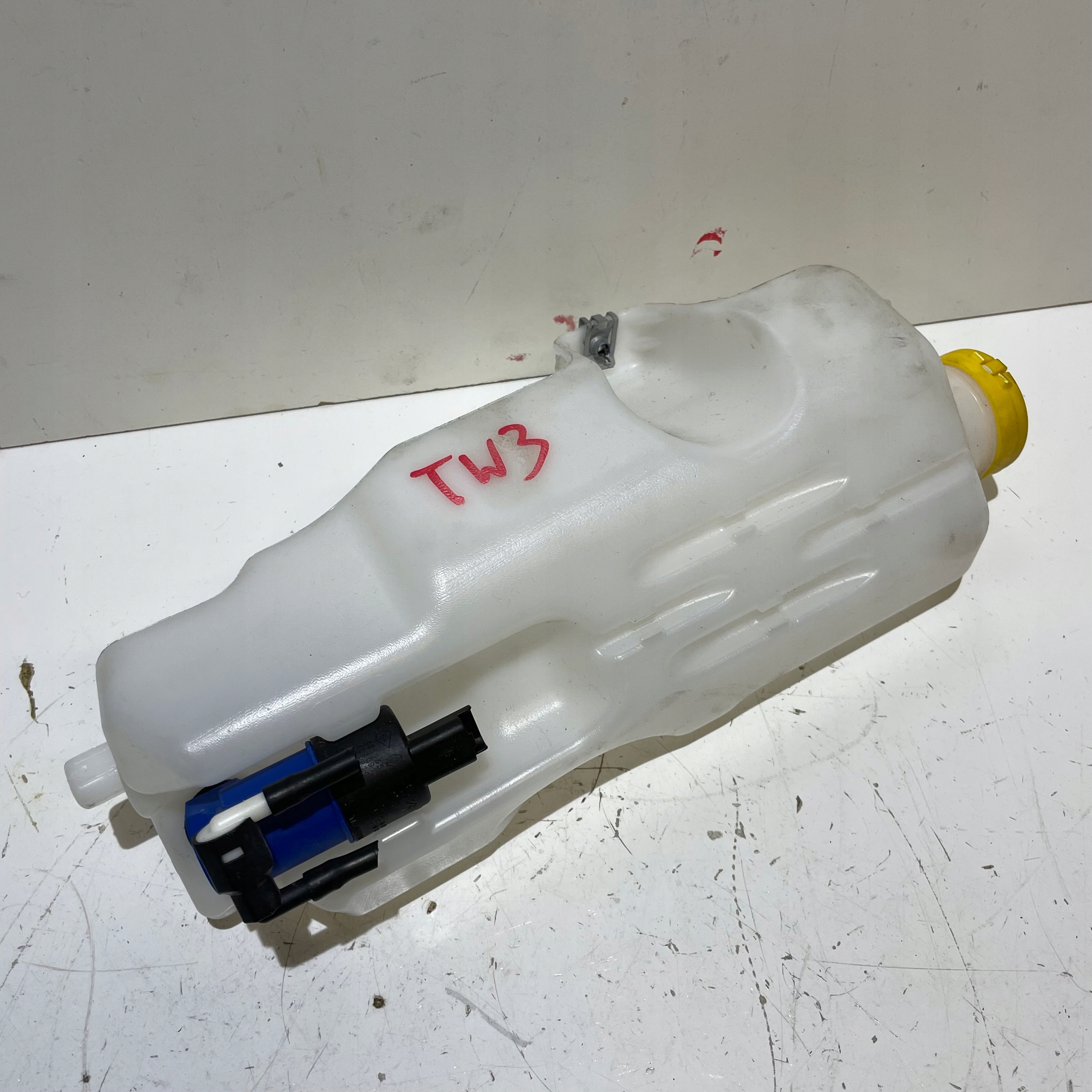 RENAULT TWINGO 3 BEHÄLTER SPRITZDÜSE 289105267R