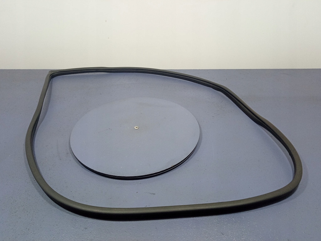 HYUNDAI TUCSON III 15- USZCZELKA DRZWI PRZÓD PRAWA PRZEDNIA