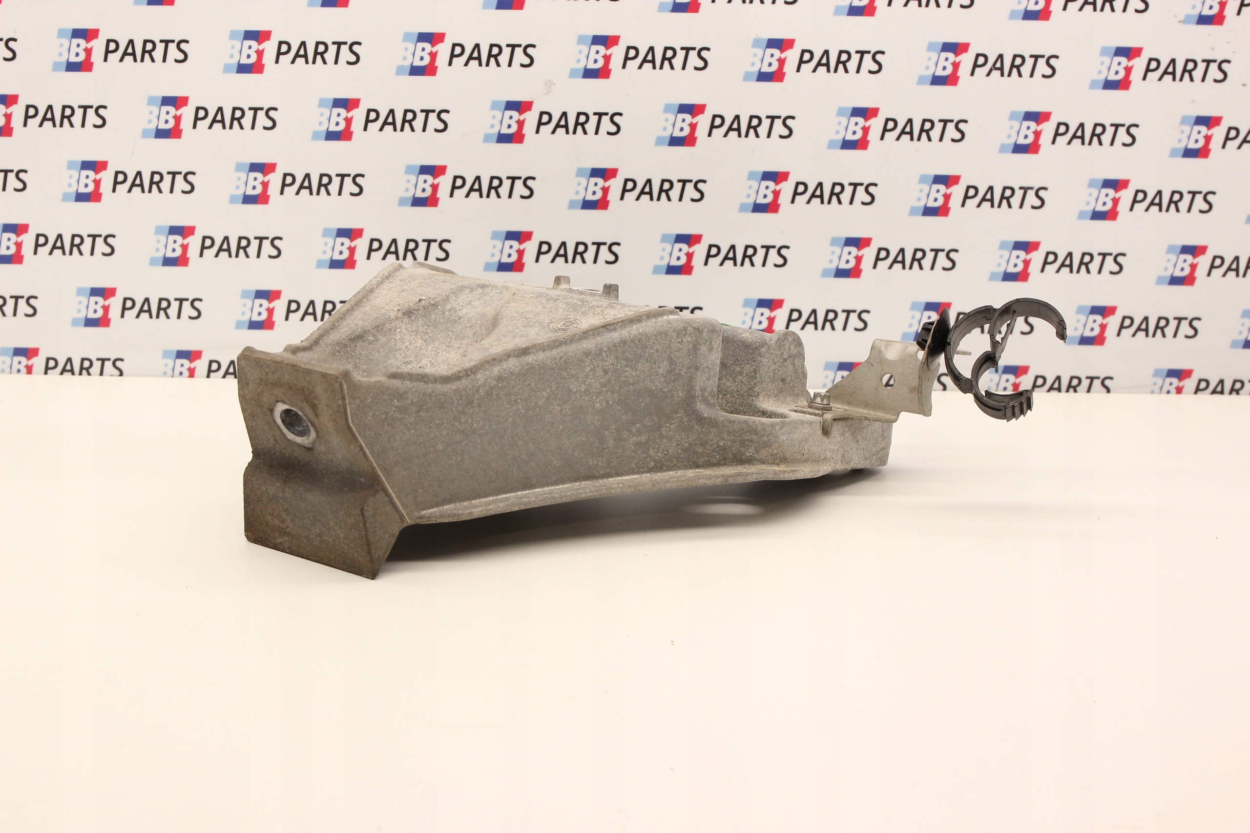 BMW F30 F80 holder engine mount left M236I 6789093