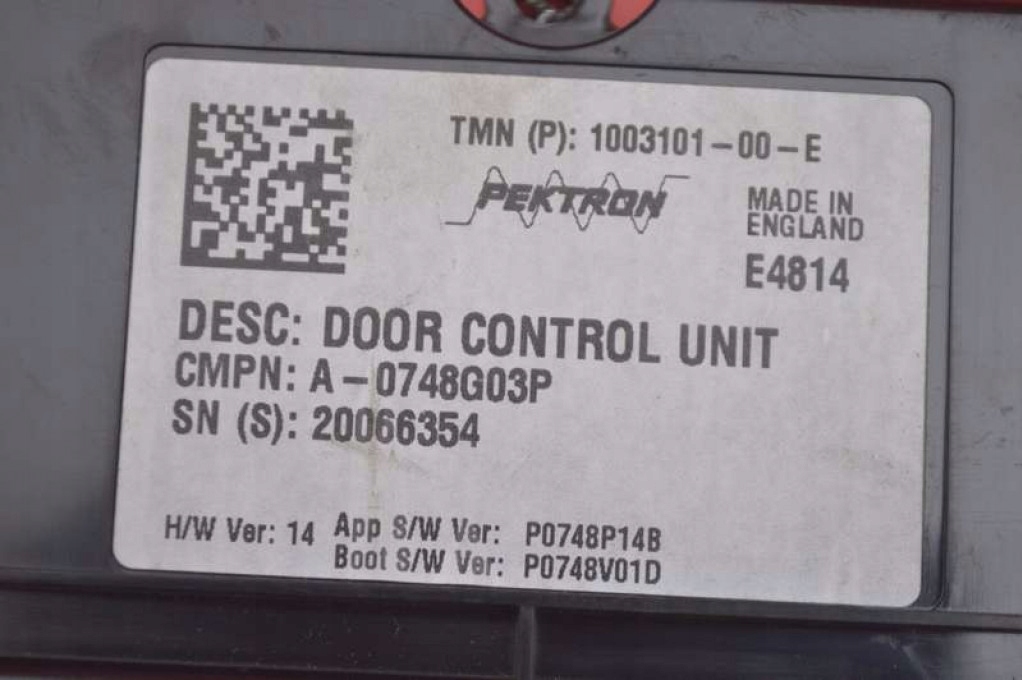 control unit module door right front 1003101-00-E TESLA MODEL S 12-20