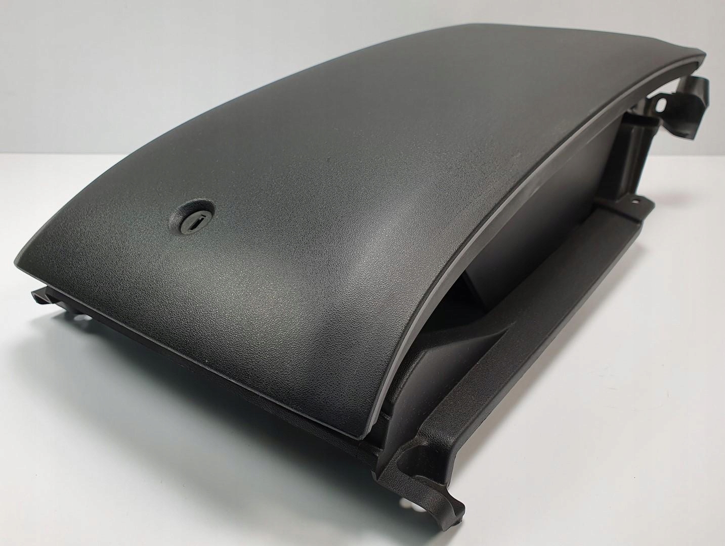 бардачок консоль mazda F1516452