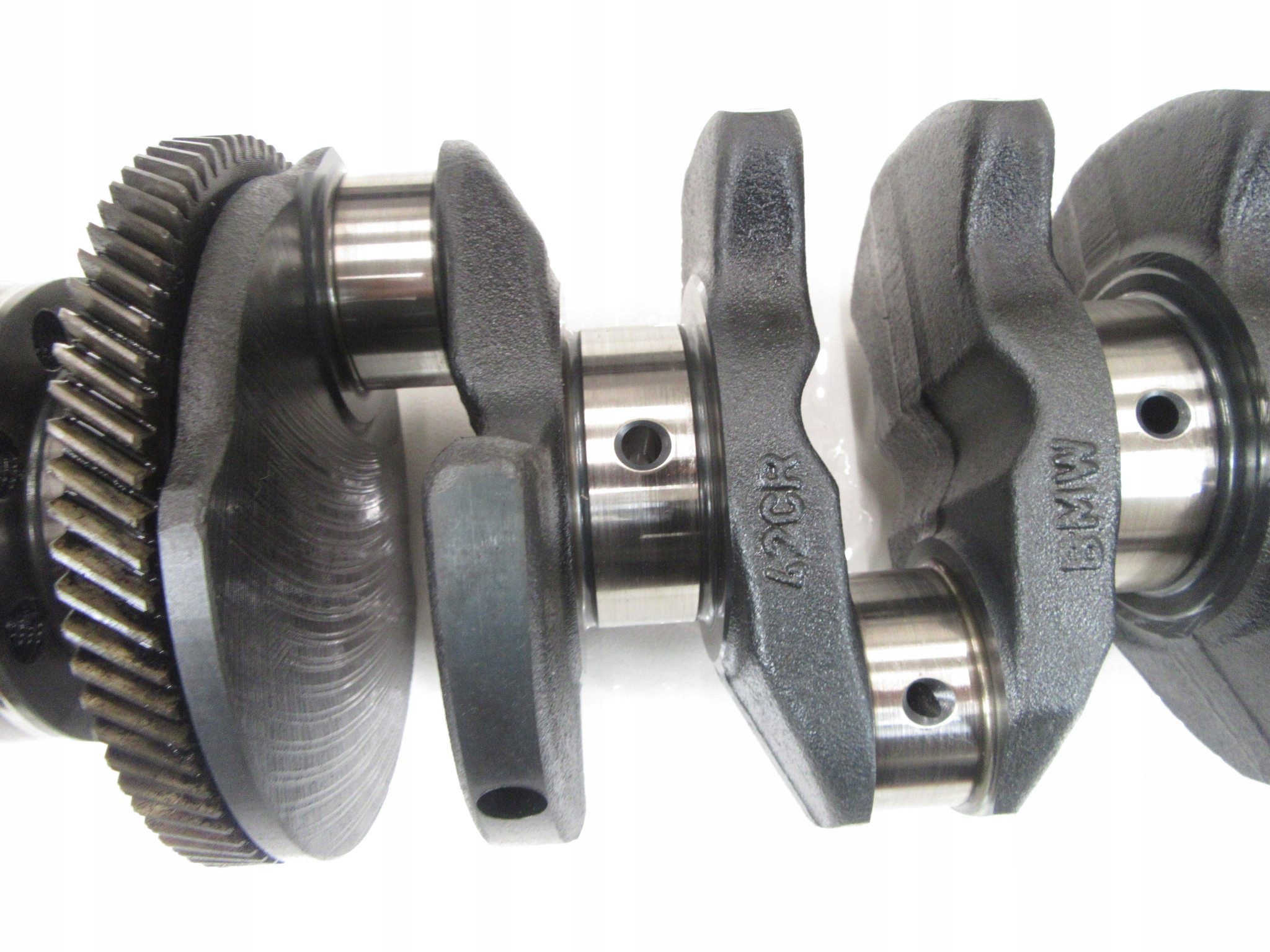 Arbre moteur BMW e46 e60 e90 e91 1.8 2.0 M47n m47n2