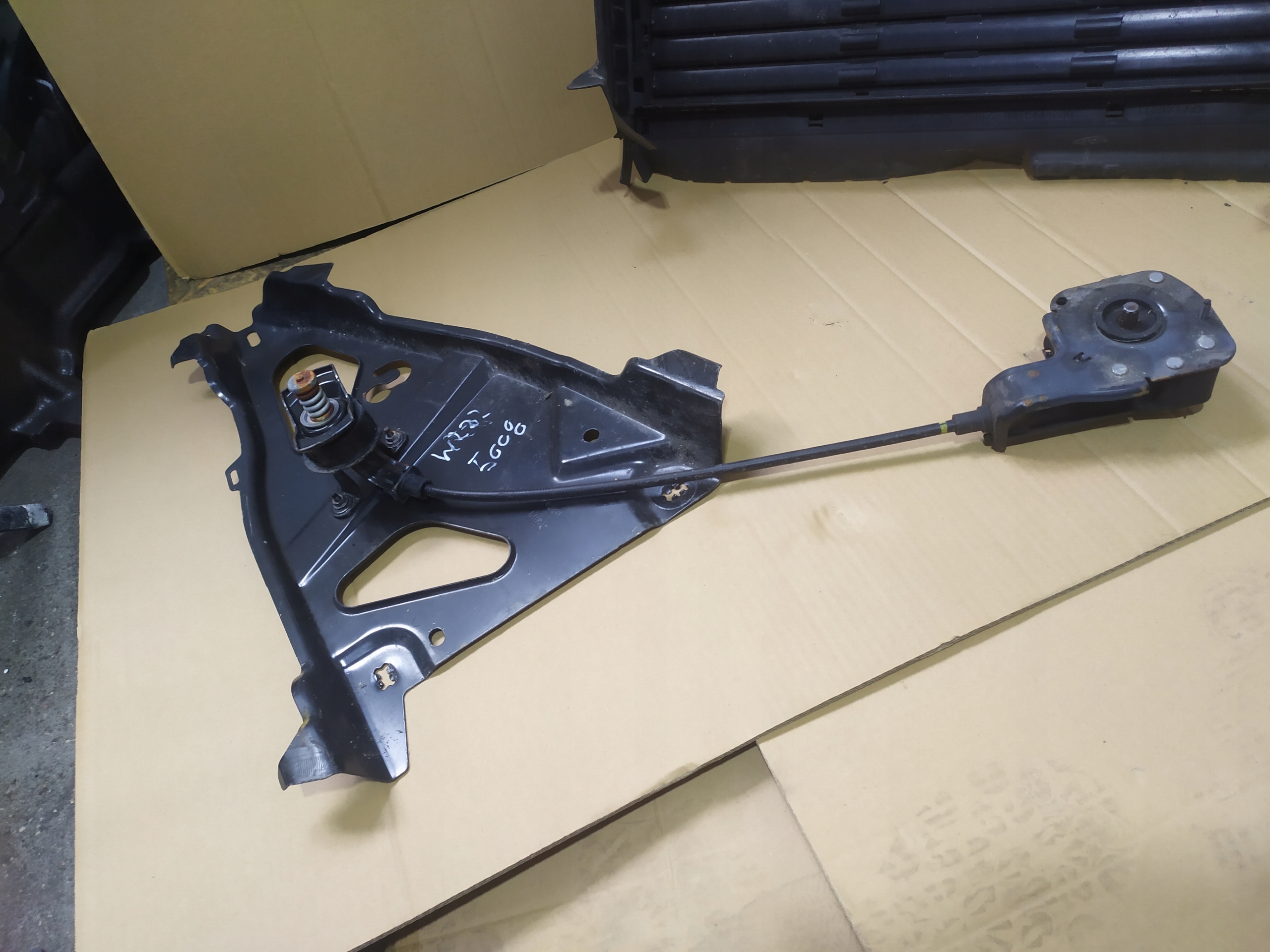 WINDA KOŁA ZAPASOWEGO PEUGEOT 5008 II