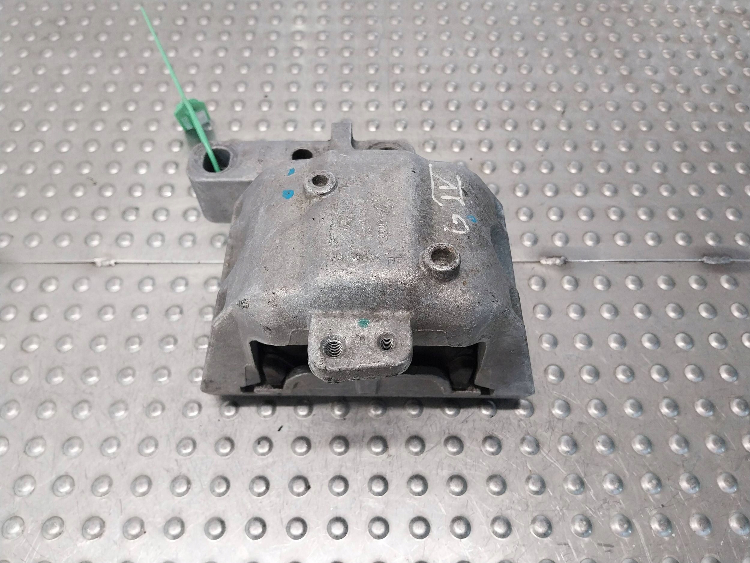supporto Supporti motore usato 1J0199262BF VW GOLF IV LEON e OCTAVIA e A3 8L 1.9 TDI