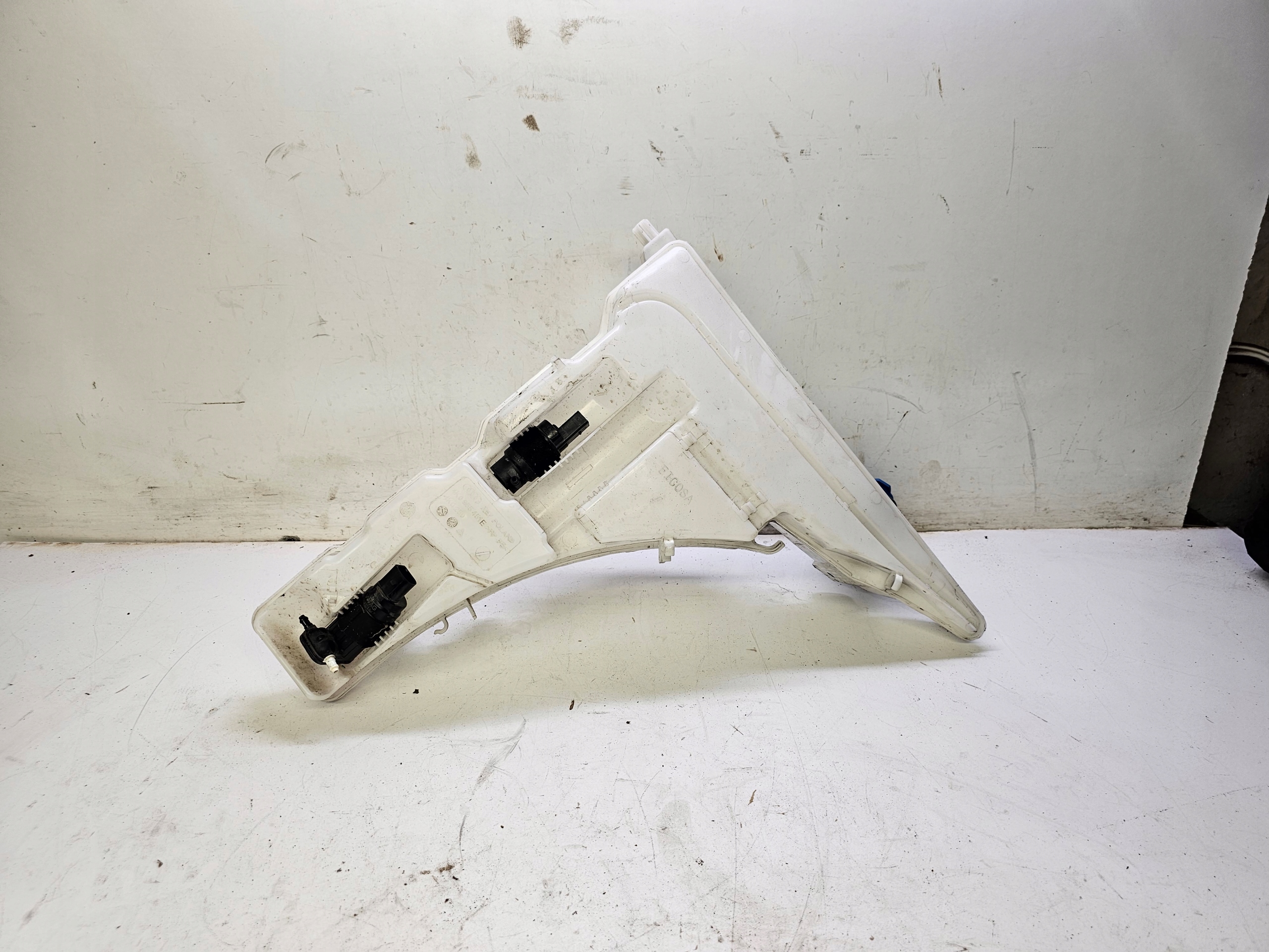 Behälter Spritzdüse AUDI A6 C8 AVANT 4K0955451E