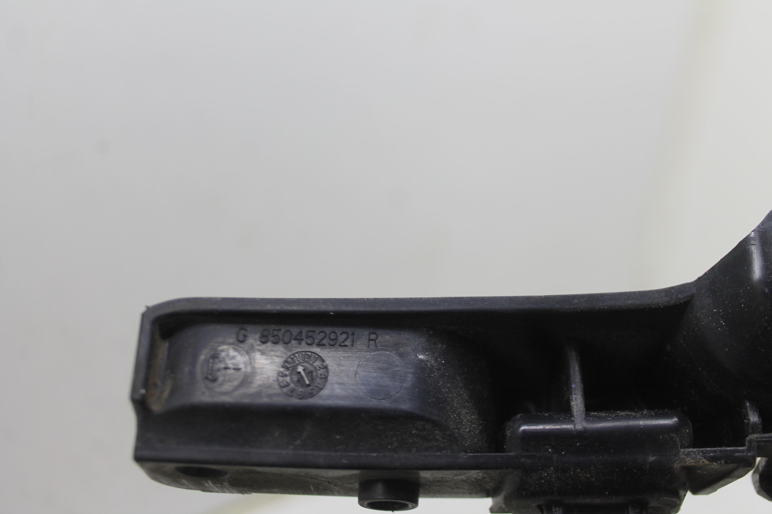 support left rear part 850452921R DACIA DUSTER II 17-24