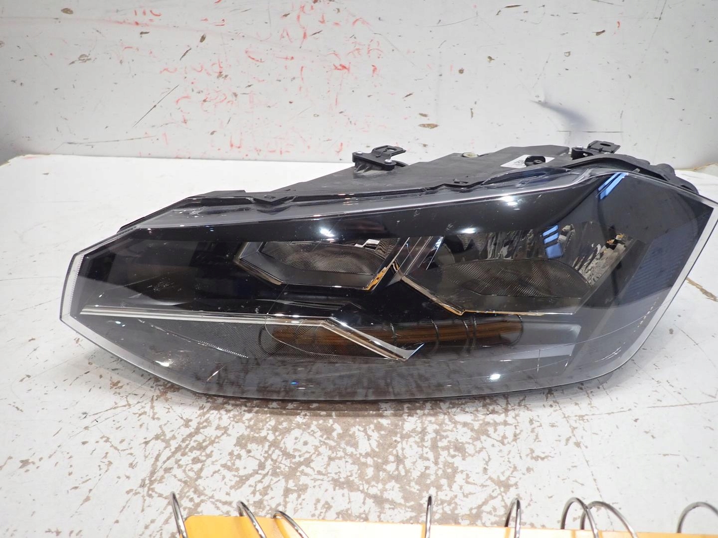 light front front left VW POLO VI 2017- 2G