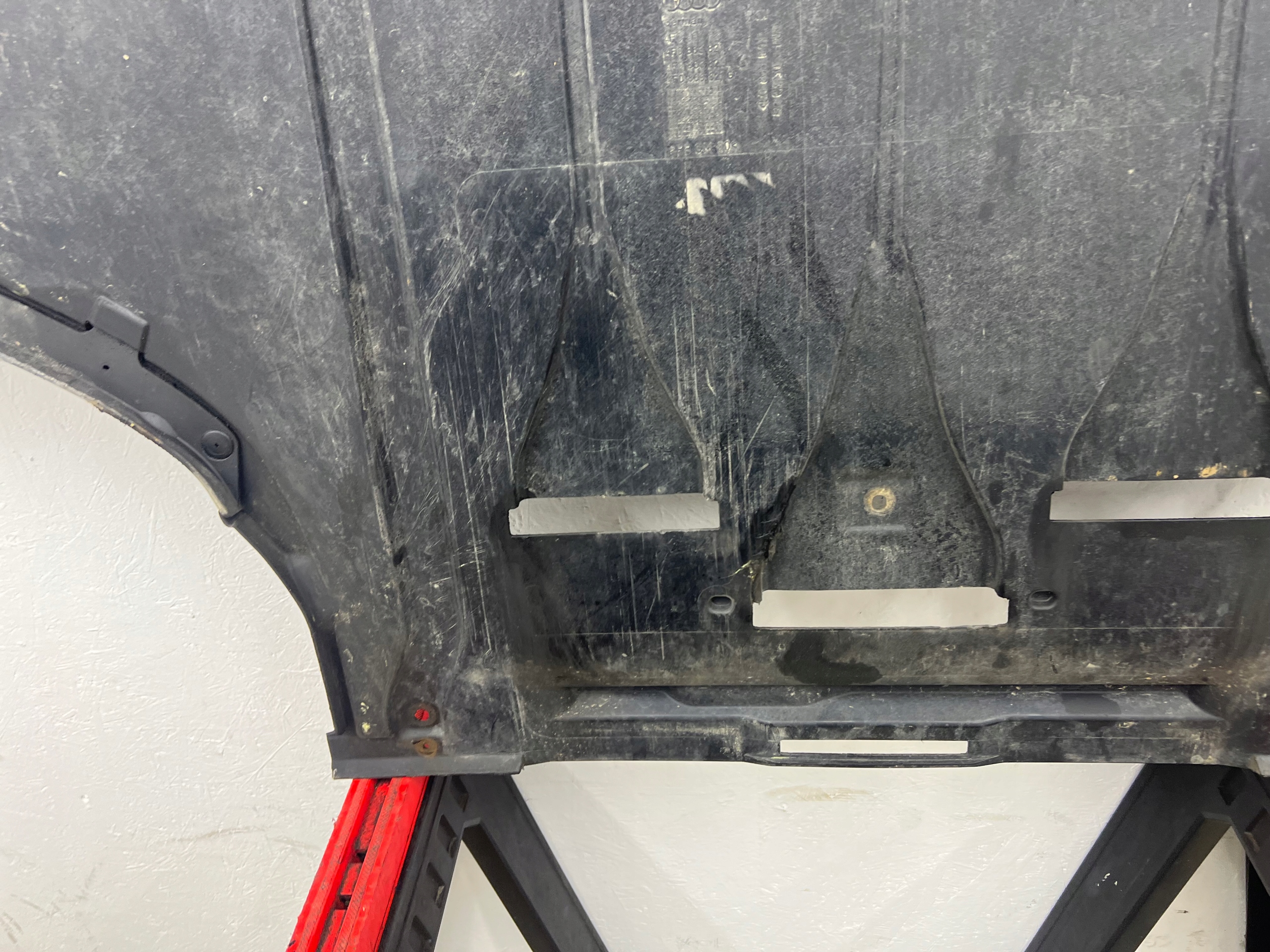 cover lower of the engine / - AUDI A6 C6 - 2004-2011 / - original 4F0863821K