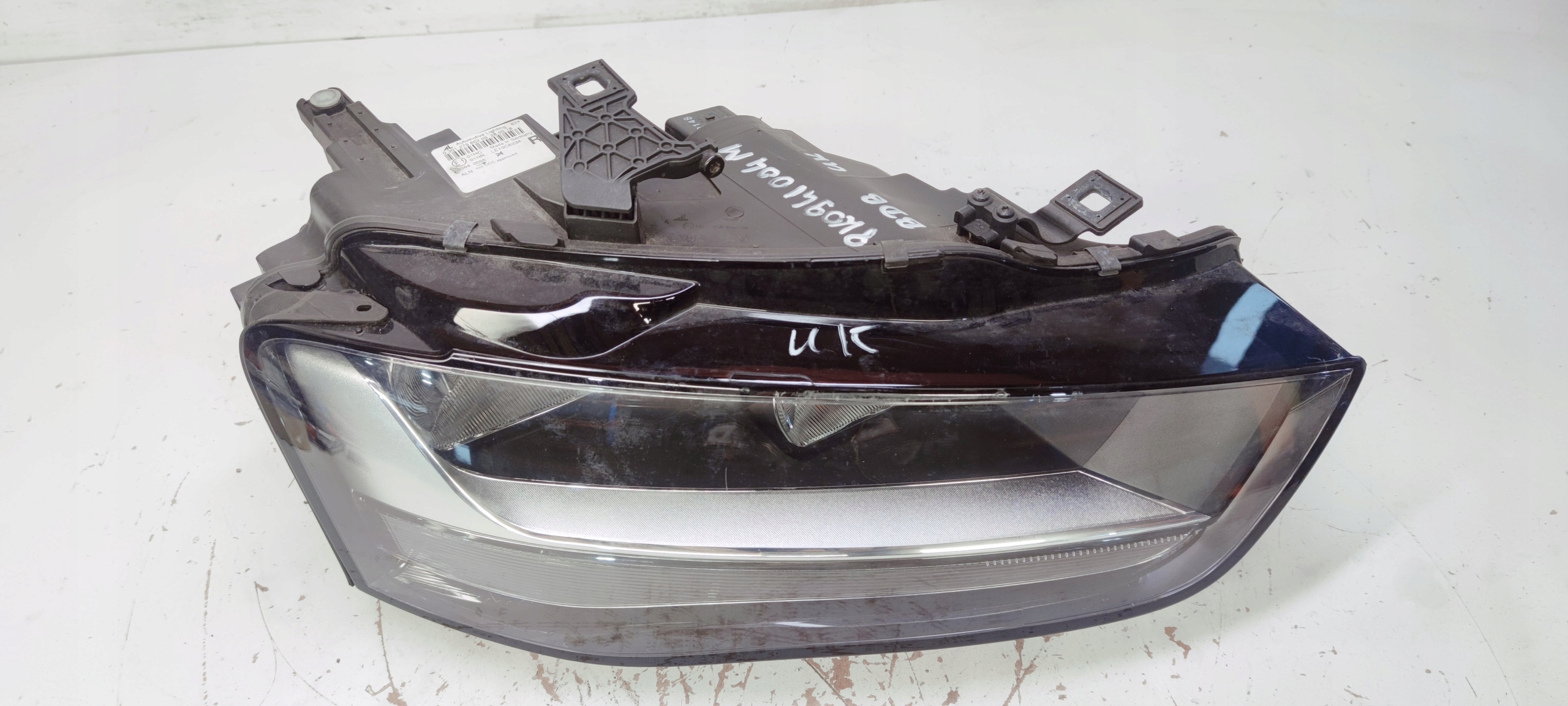 REFLEKTOR right AUDI A4 B8 LIFT UK 8K0941004M BDB