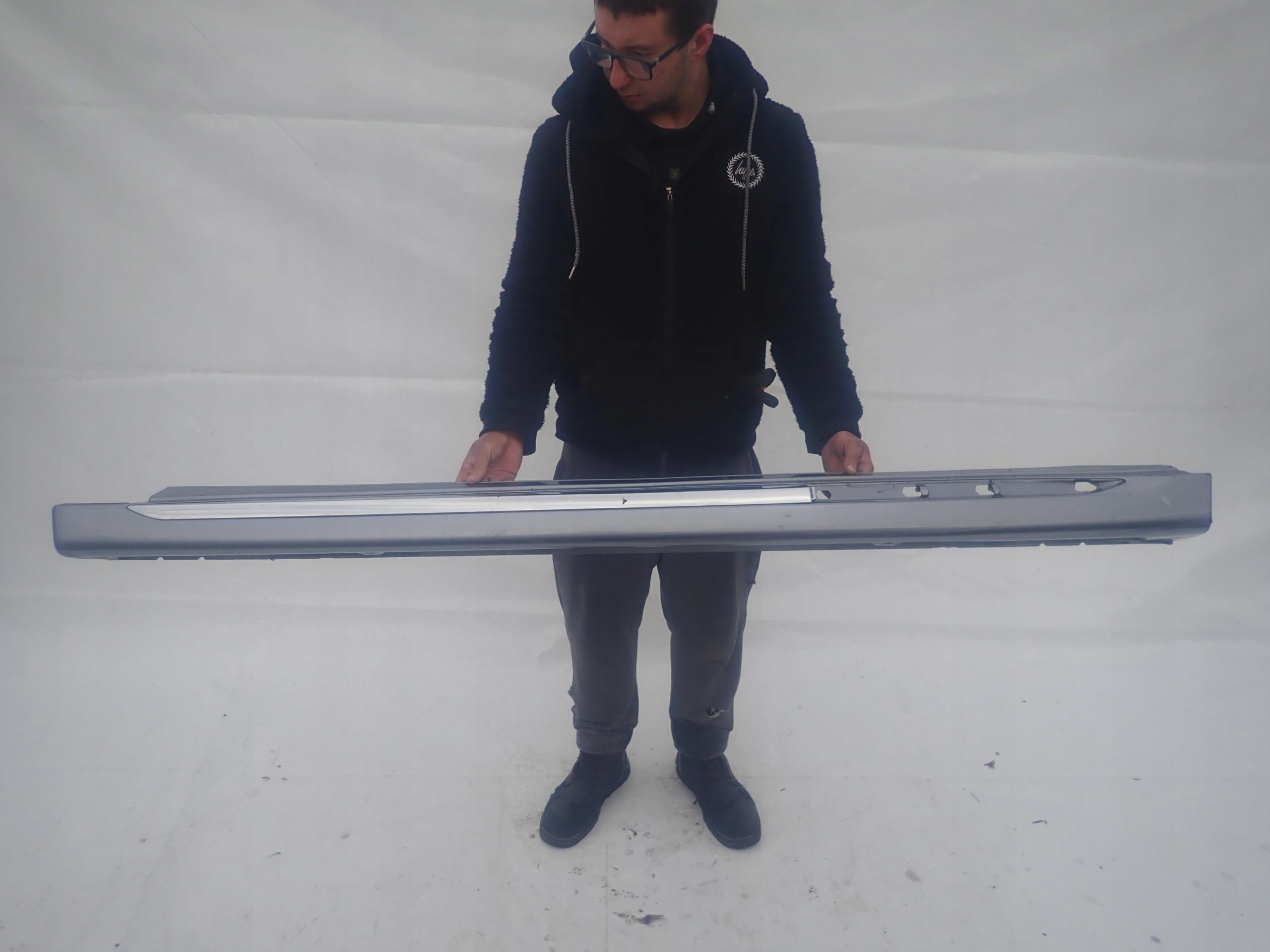 MITSUBISHI OUTLANDER III PHEV moulding threshold left