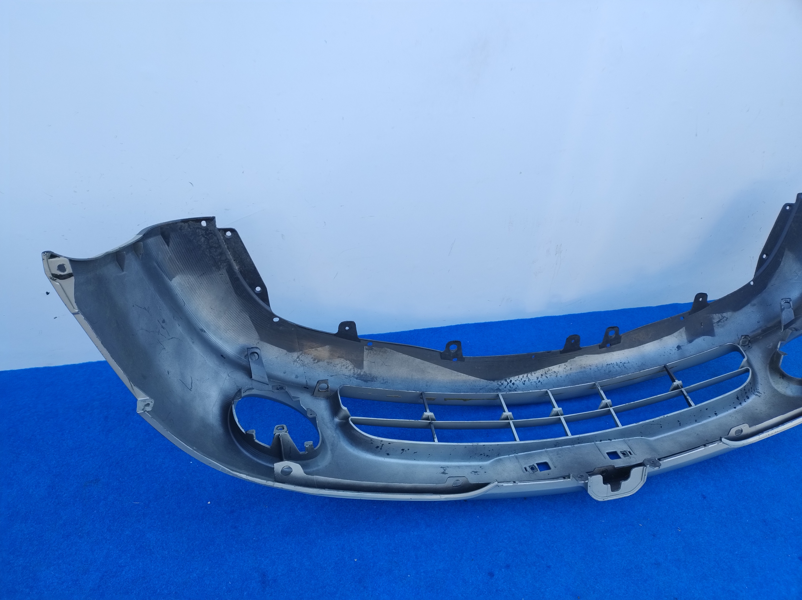MITSUBISHI GALANT 92-96 ROK bumper front below washers MB-865502 AC19