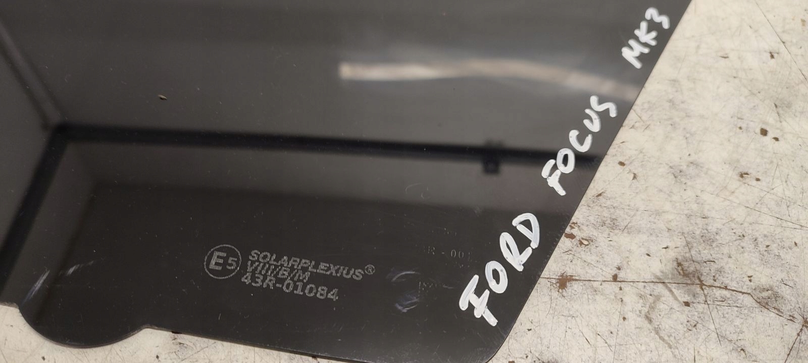 Blende Abdeckung przeciwsloneczna Solarplexius Ford Focus MK3 kombi