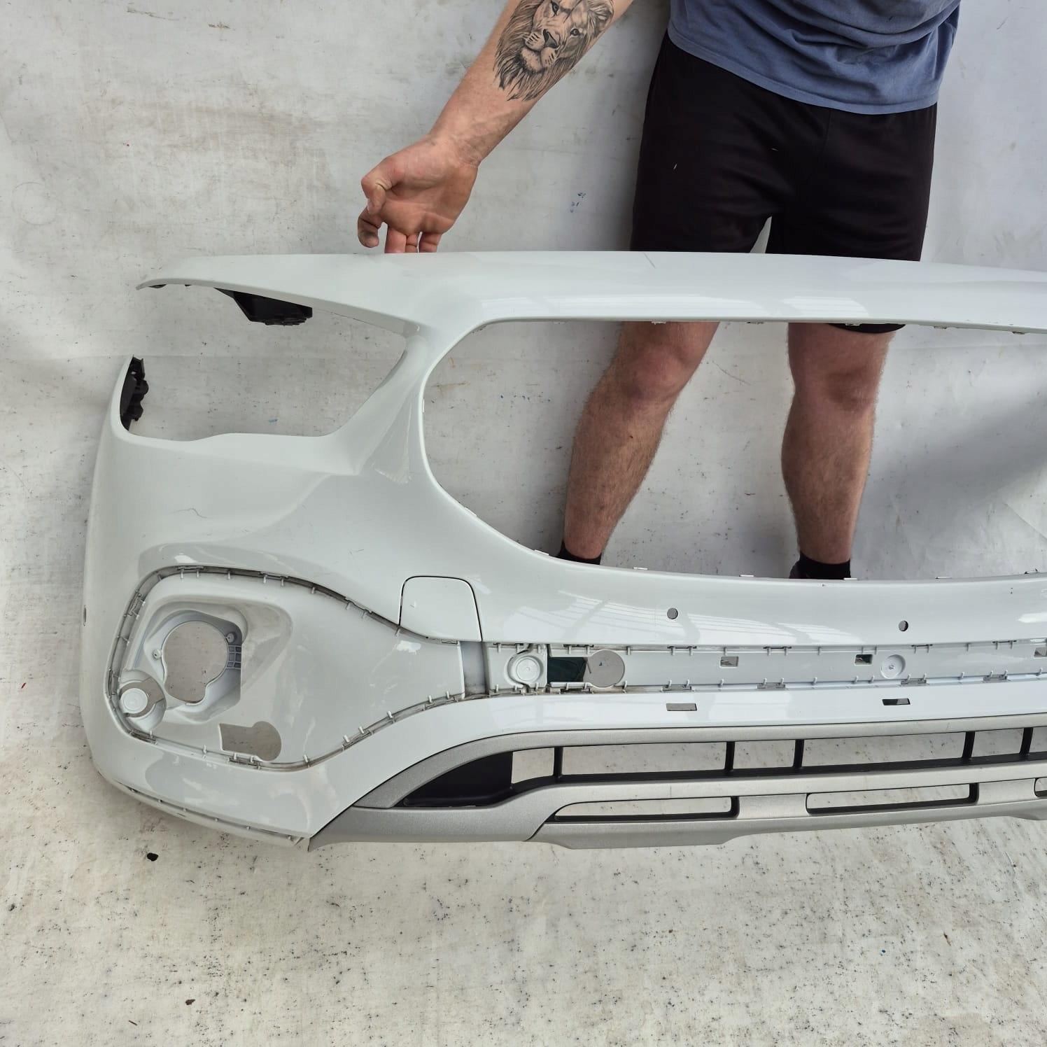 MERCEDES GLA II 2 H247 19-23 bumper front front PDC