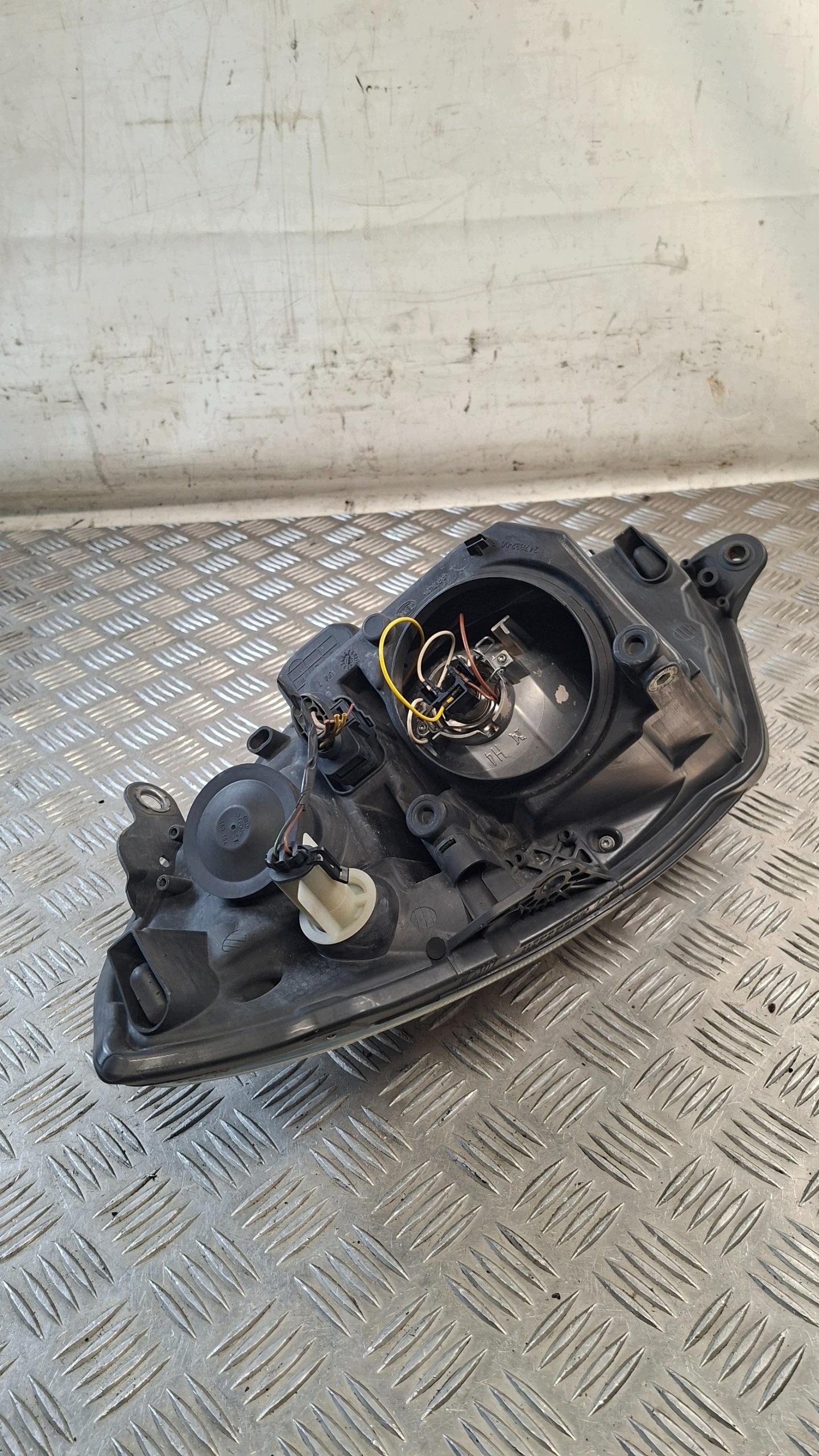 light right front SKODA FABIA II
