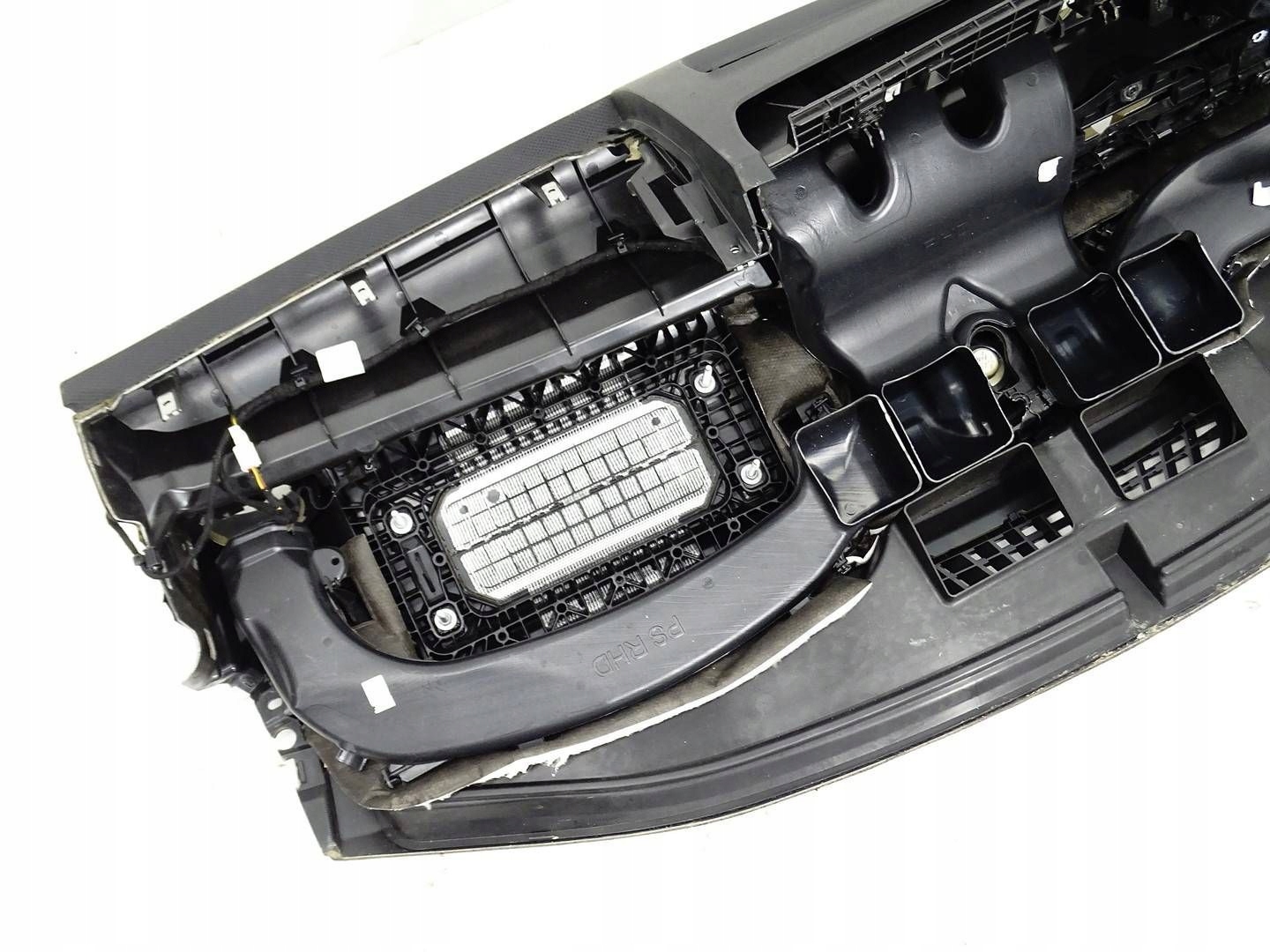 dashboard instrument panel cockpit MERCEDES A W177 AMG leather NIC