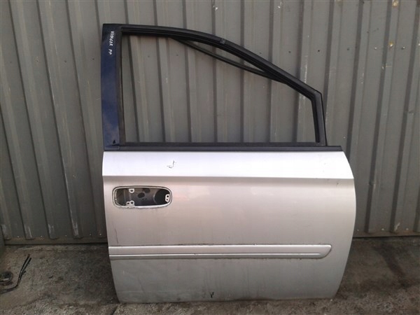 DRZWI PRAWE PRZEDNIE CHRYSLER VOYAGER IV