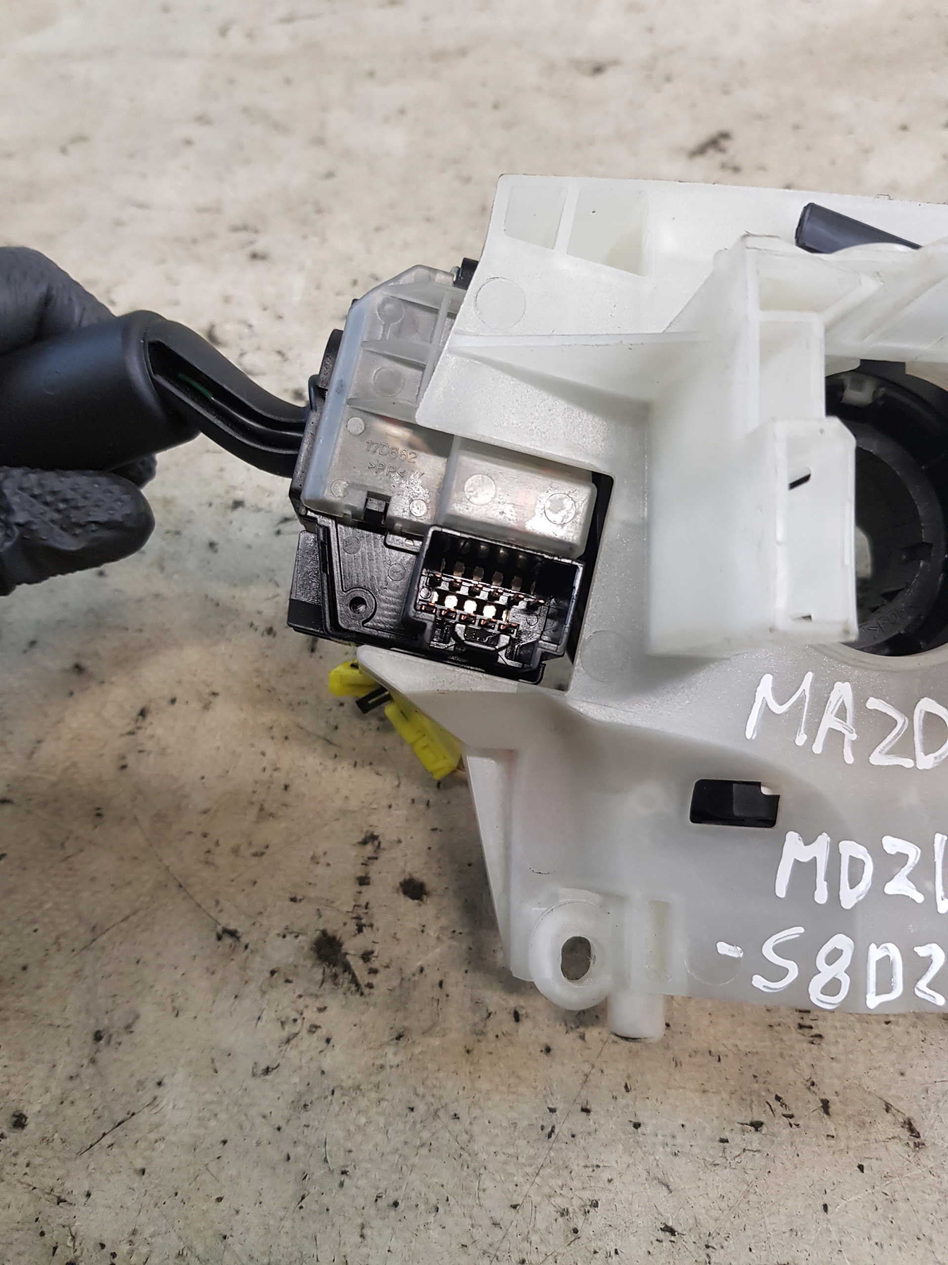 DEVIO LUCI TERGICRISTALLO TERGI Mazda 3 e BK 1.6B OE BP4P 17D798