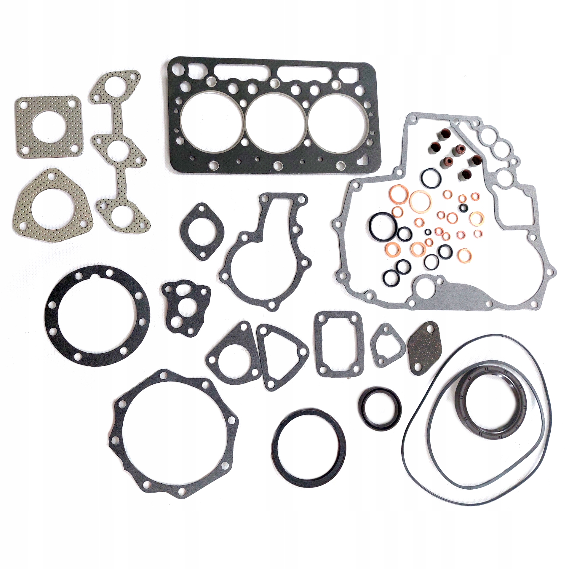 130007 - Комплект прокладок KUBOTA D722