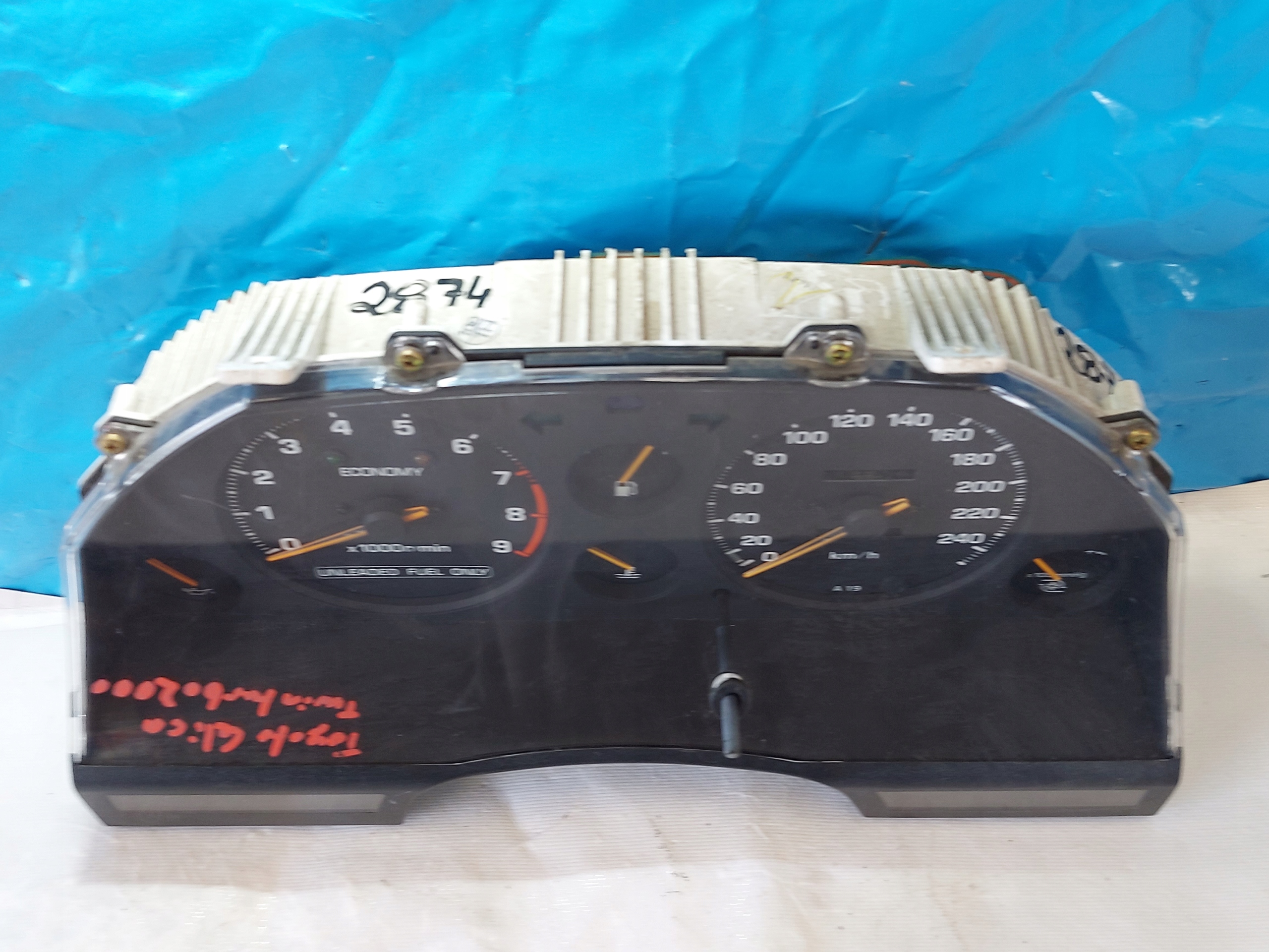 dials clock TOYOTA CELICA T16 2.0 TURBO 8301020190