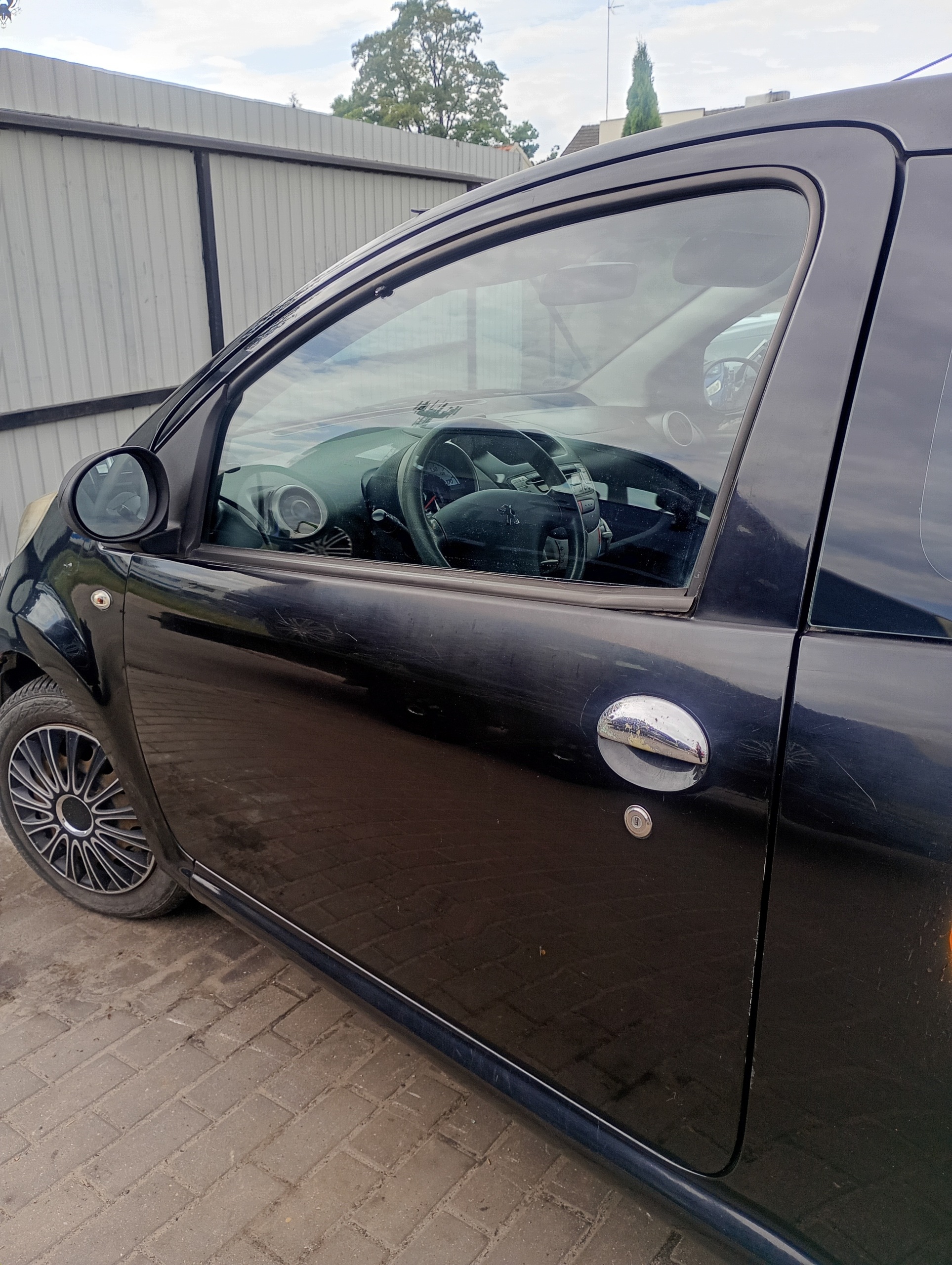 door left front front Peugeot 107 FL 08-14 kod lakieru EXLD