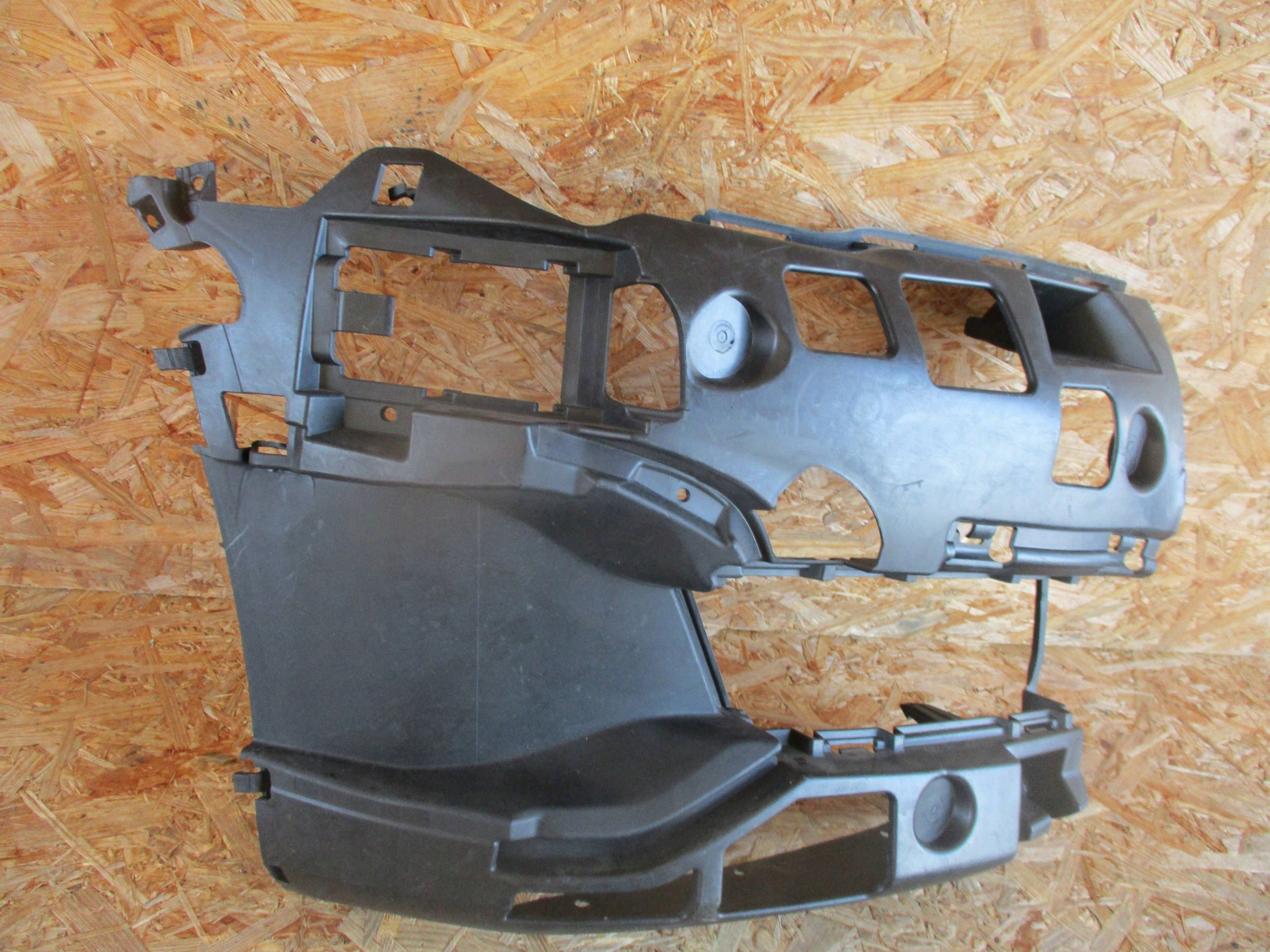 Support Droite Pare choc Avant BMW 5 G30 G31