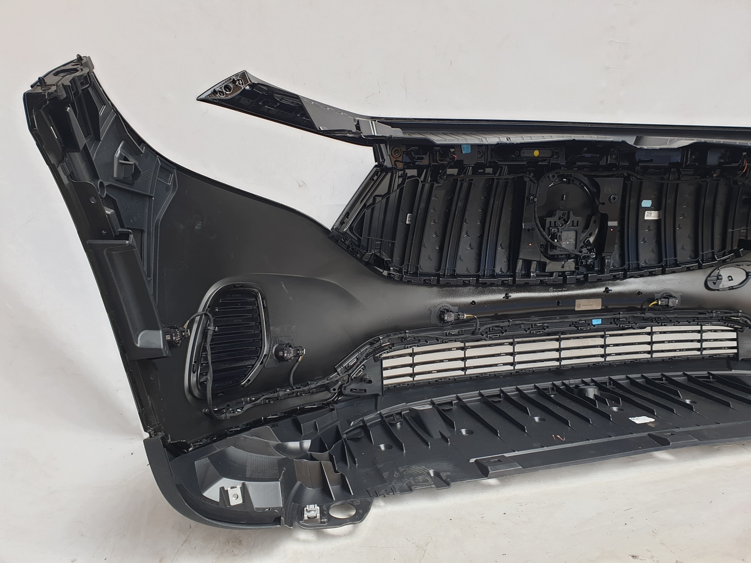 MERCEDES EQA W243 LIFT 23- bumper front front PDC RADAR A2438850001