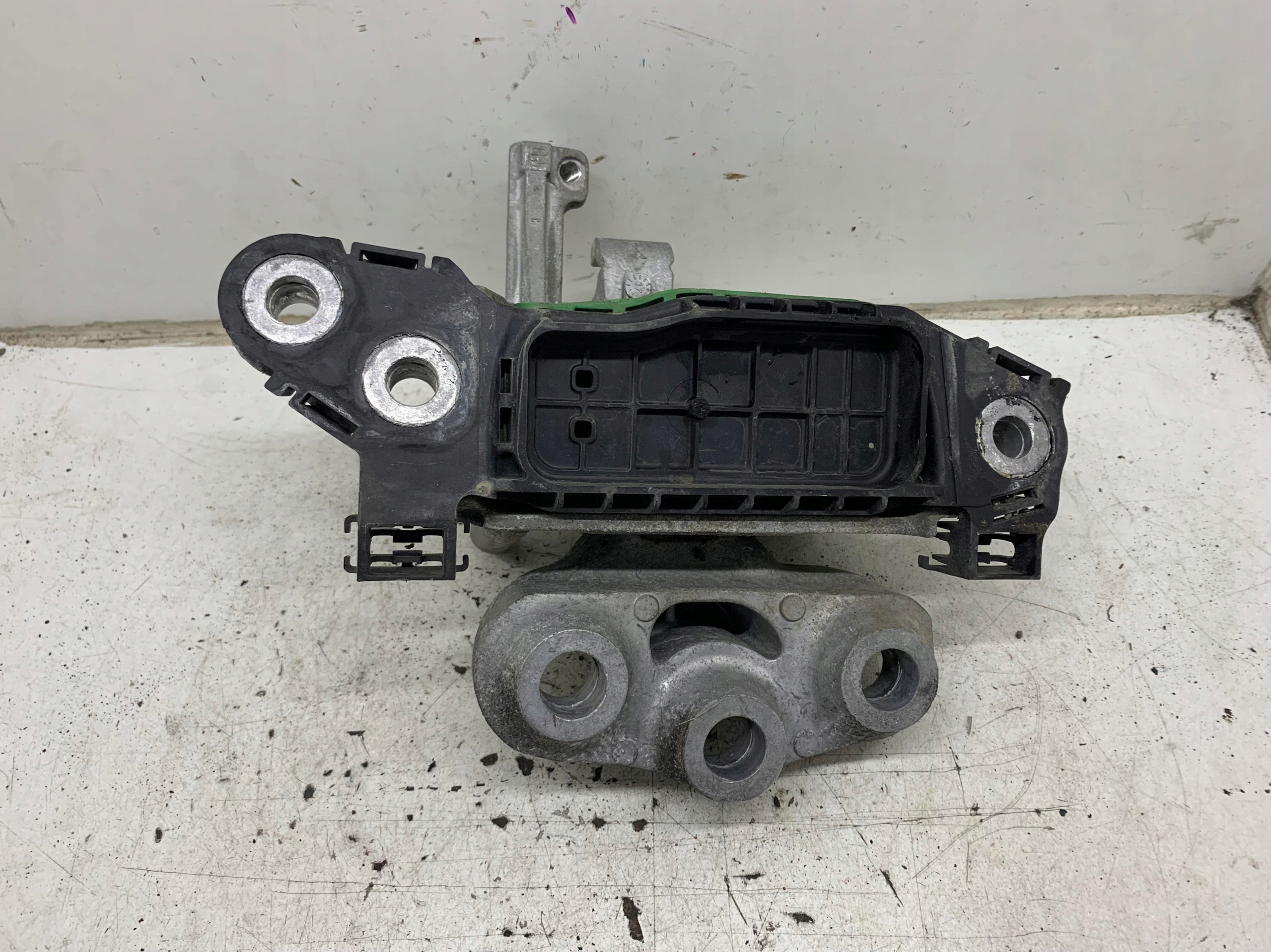 holder engine mount 39070281 OPEL ASTRA K V 1.6 CDTI 15-22