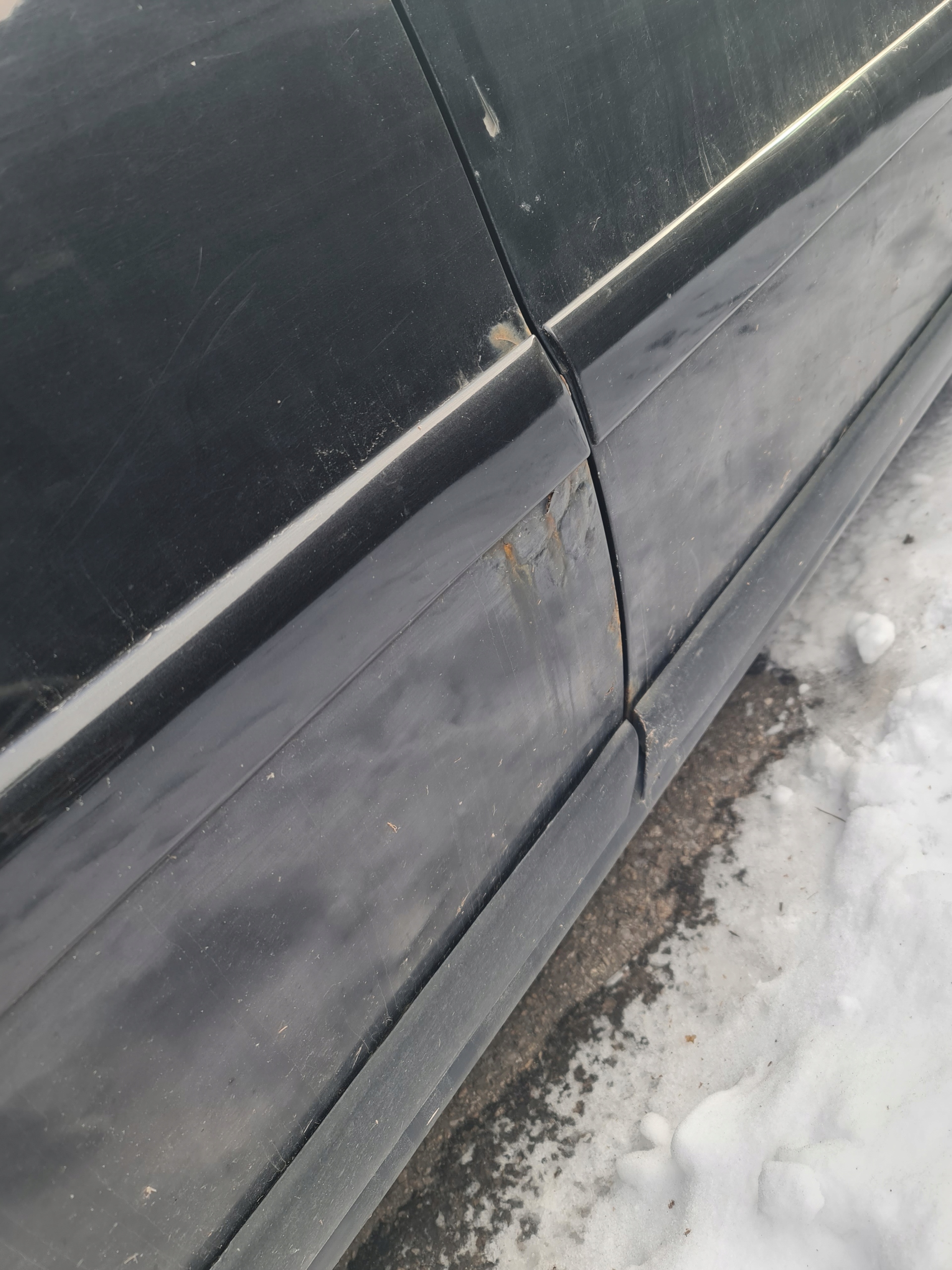 8D0853960B - Накладка двери нижняя дверь AUDI A4 B5 LIFT 01'LZ9W