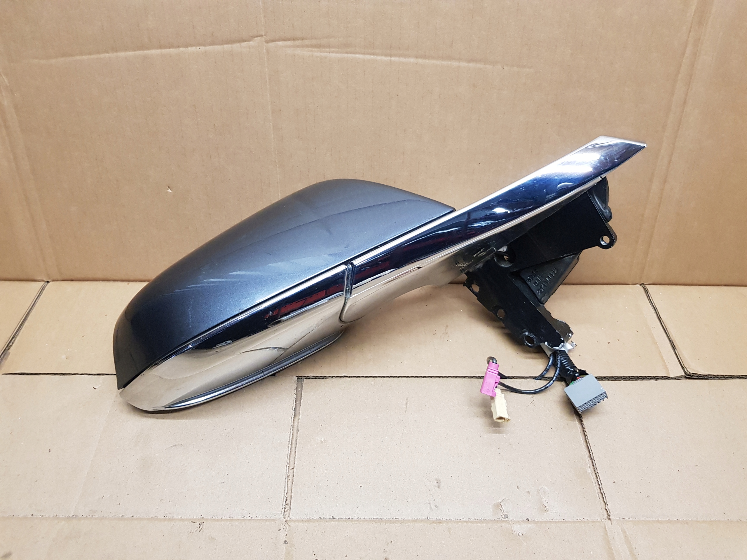 TESLA MODEL 3 LUSTERKO ZEWNETRZNE PRAWE 13PIN