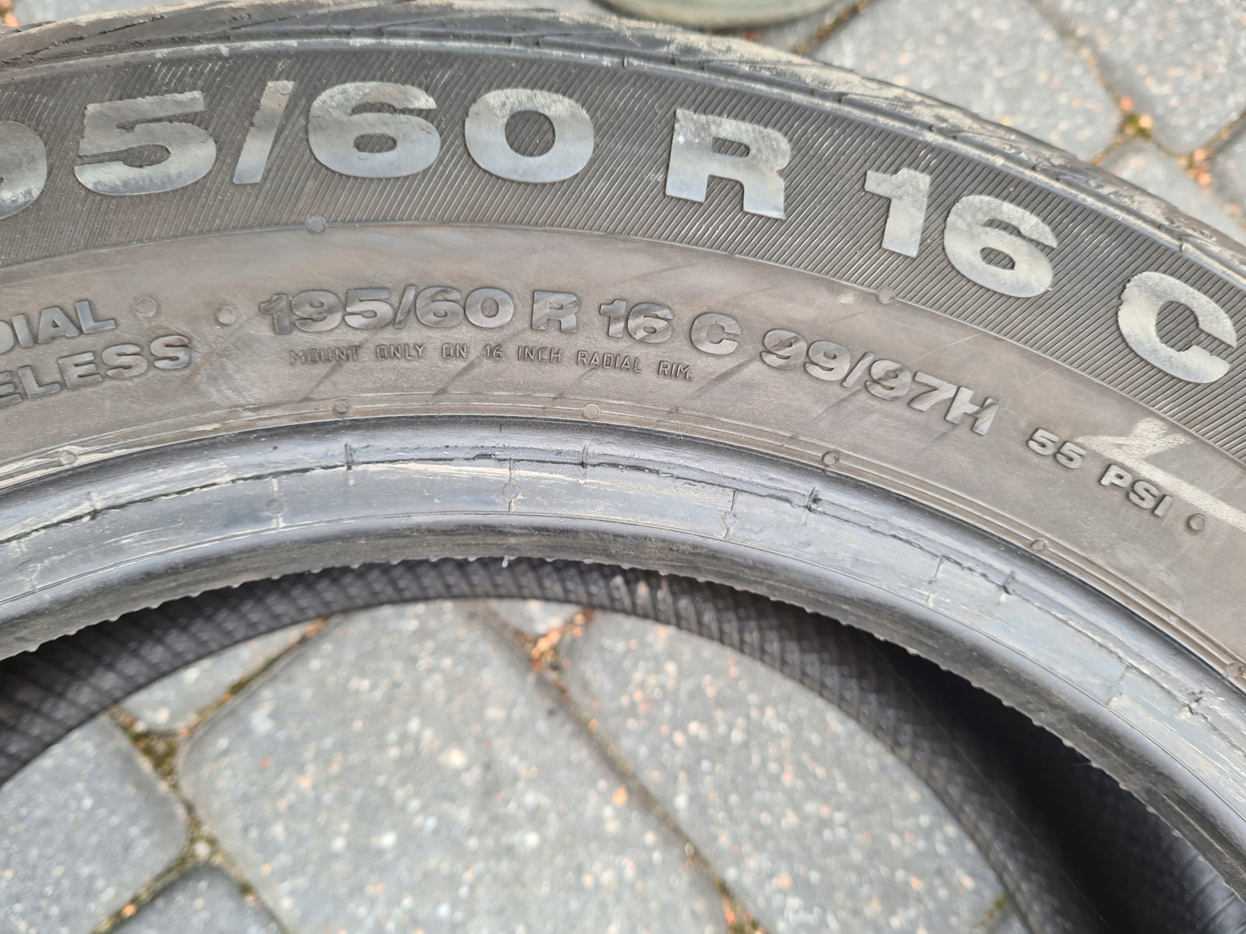 Opony Continental VancoContact 2 - 195/60/16C Profil opony 60