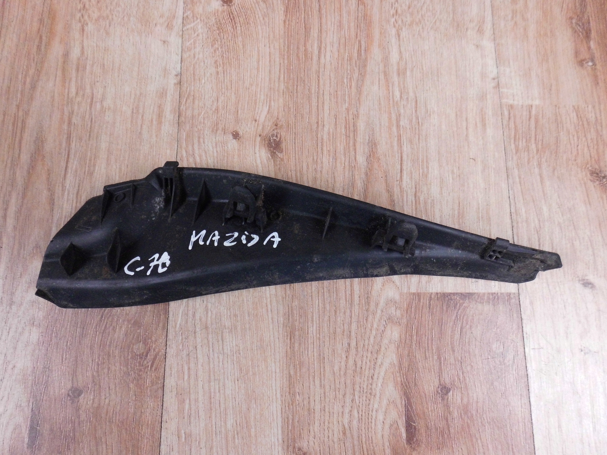 Mazda CX-3 2016+ cover under the window left K2443 D10E51PC1