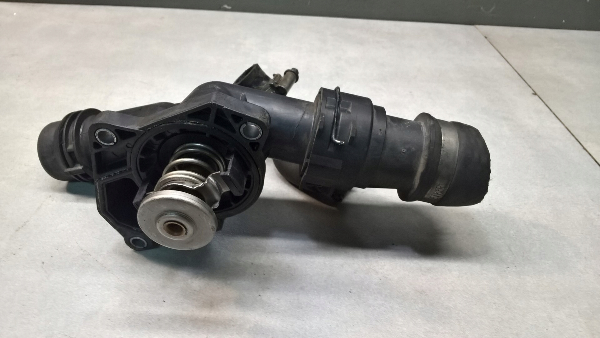 termostato CIECZY CHLODZACEJ BMW 3 E46 TH6494.85