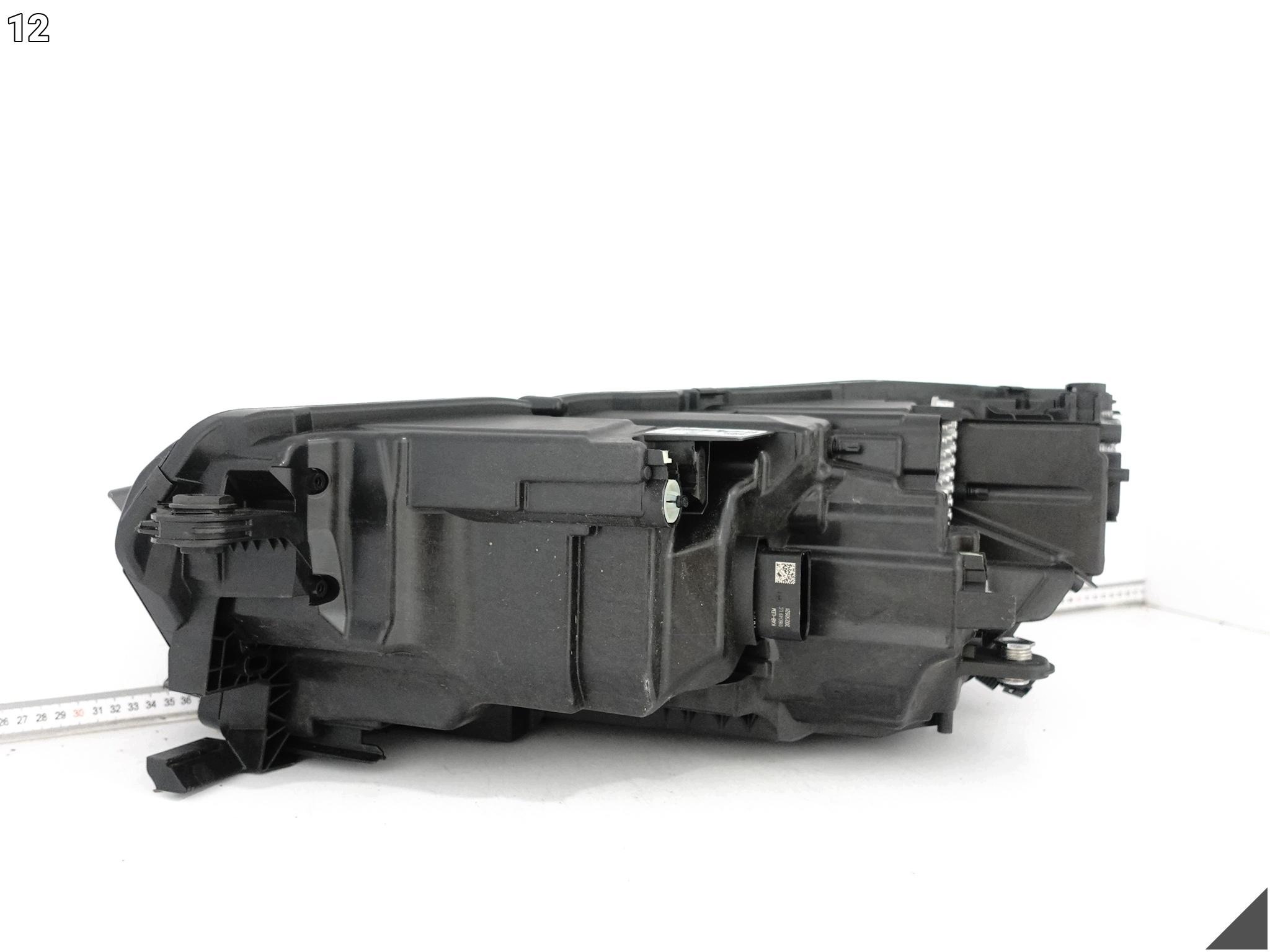 SKODA OCTAVIA IV 4 5E4 LIFT 24- light CRYSTAL FULL LED right front EU