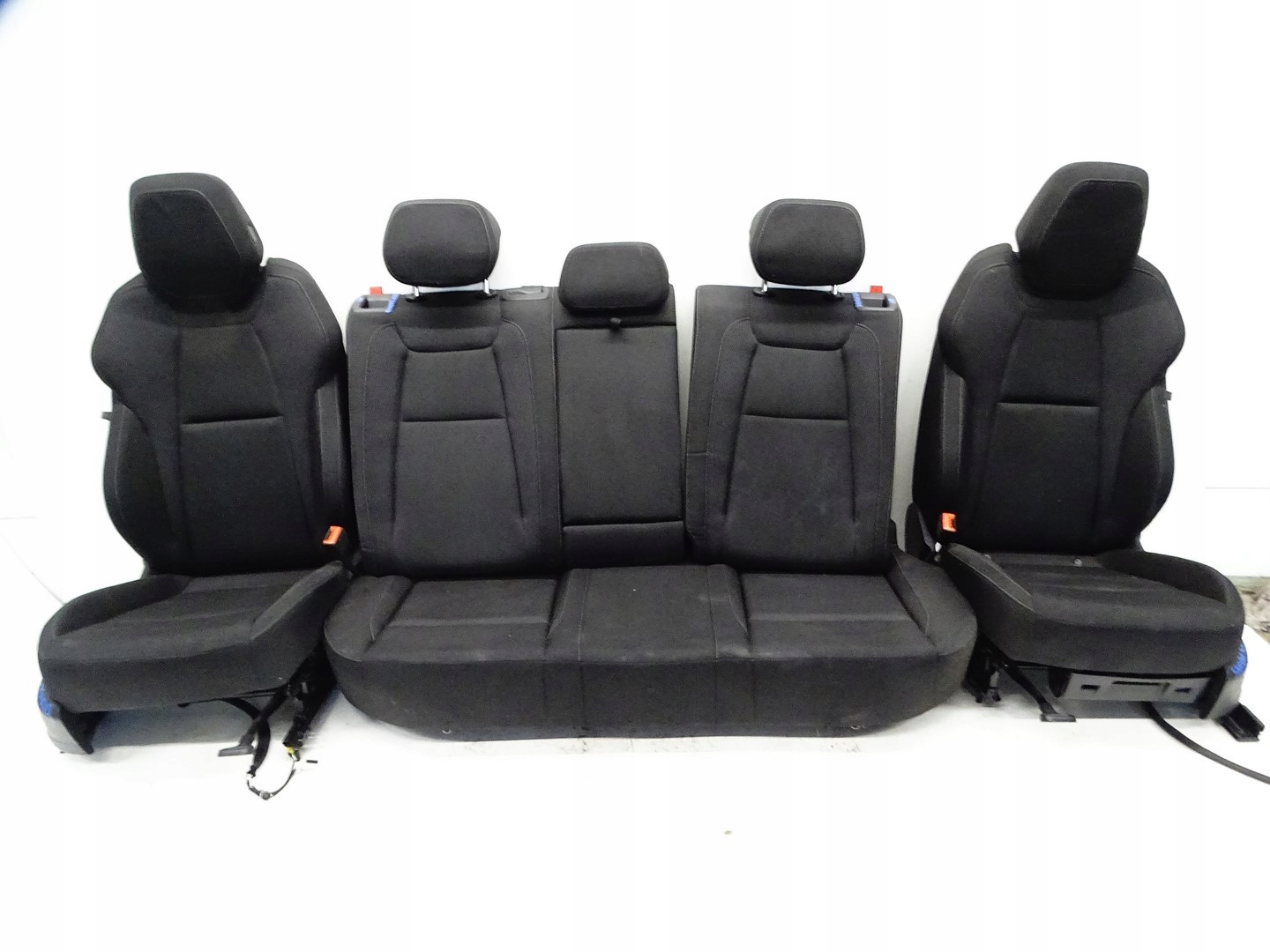 seats front rear part front rear. seat KOMPLET SKODA KAROQ MATERIALOWE