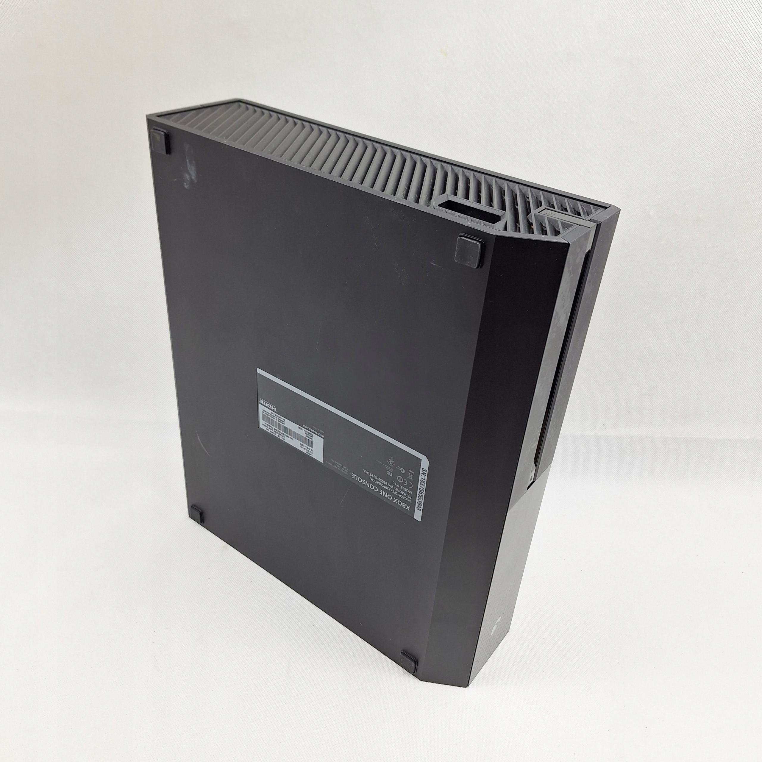 KONSOLA XBOX ONE FAT CLASSIC 500GB + ORYGINALNY ZASILACZ GODNY ZASTĘPCA Rodzaje odtwarzanych nośników Blu-ray CD-ROM DVD-ROM