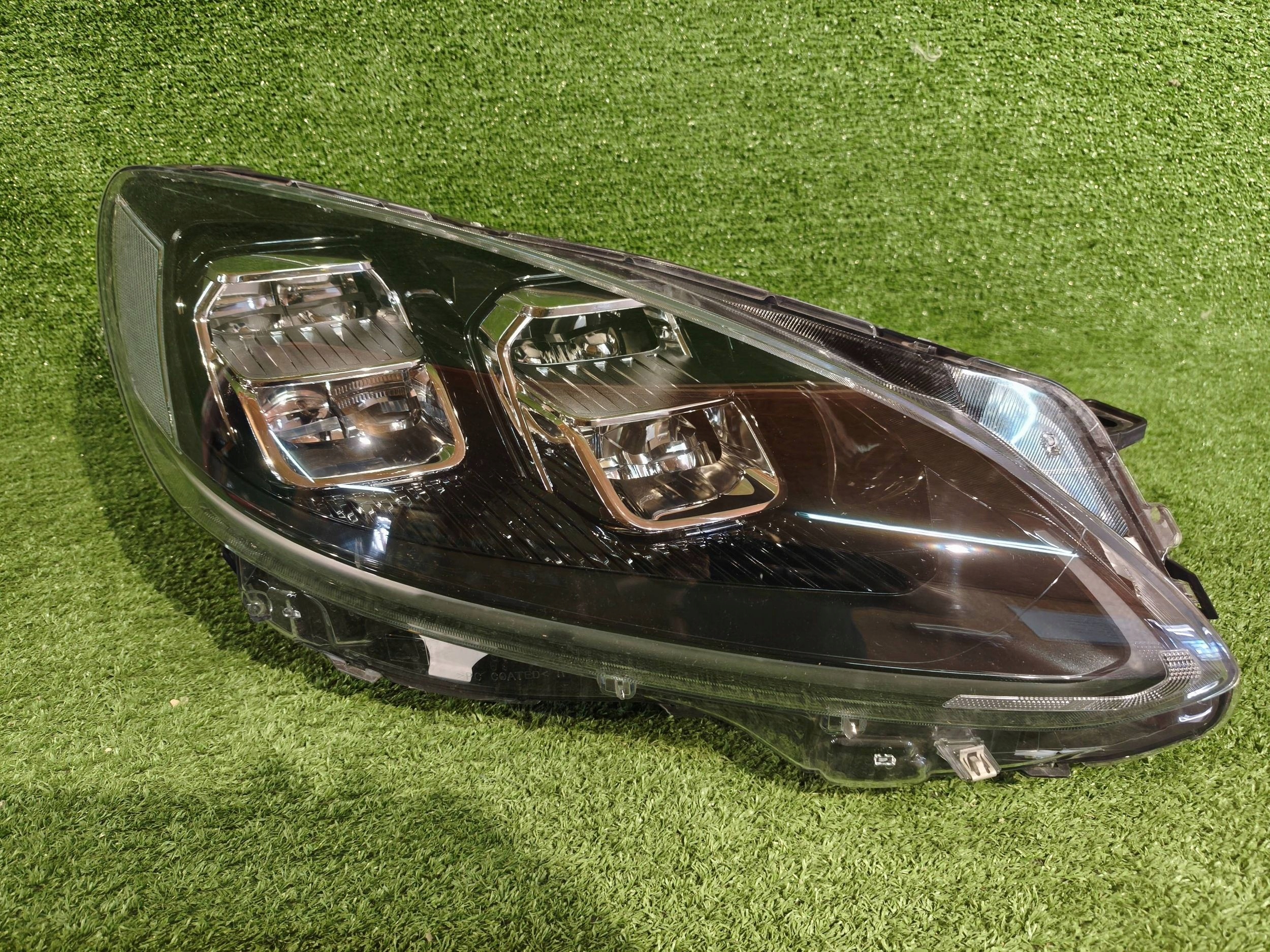 REFLEKTOR right front FORD KUGA MK3 20- FULL LED NR.1199
