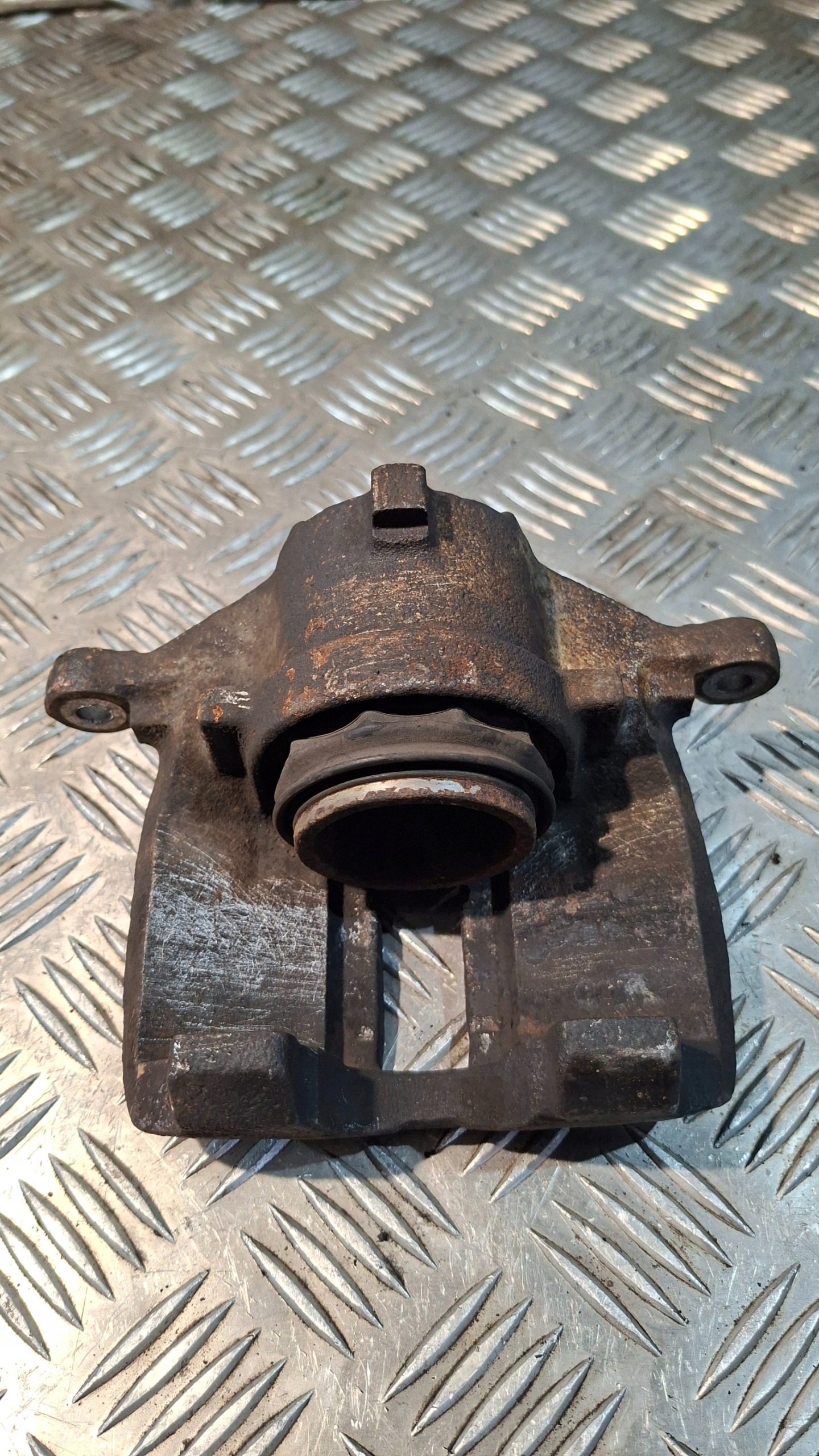 caliper brake left front HONDA CIVIC VII 1.4