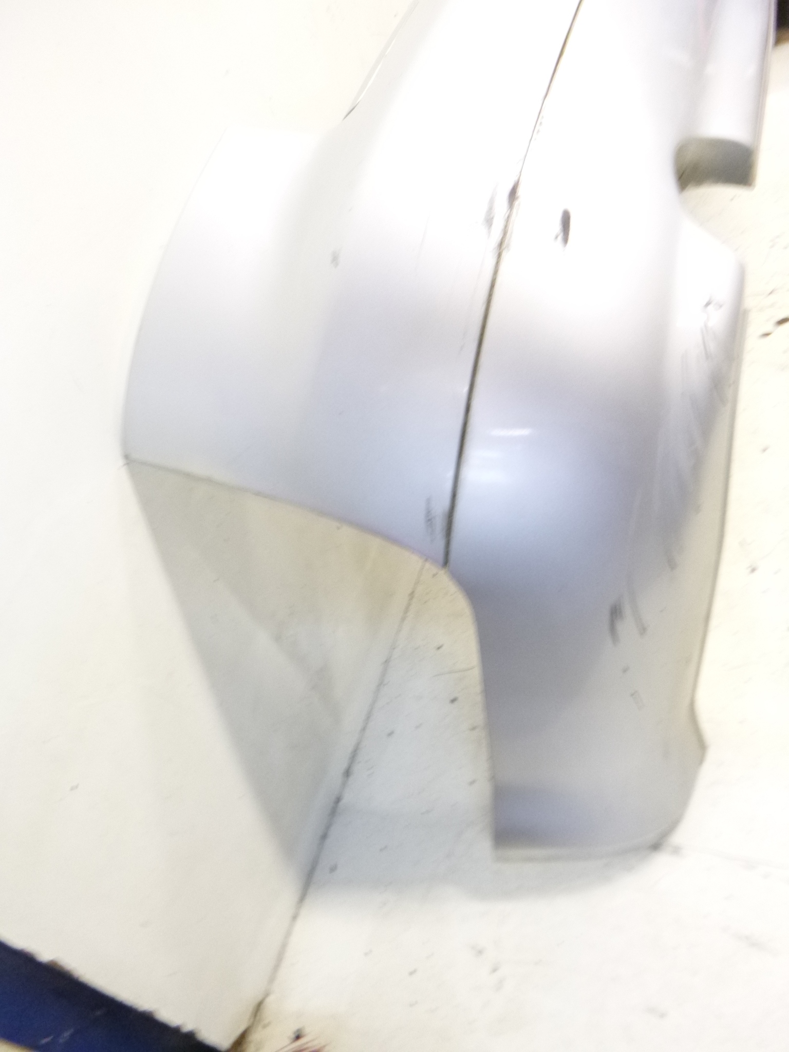 bumper rear Audi A4 B6 LY7W sedan 2003r. SREBNY