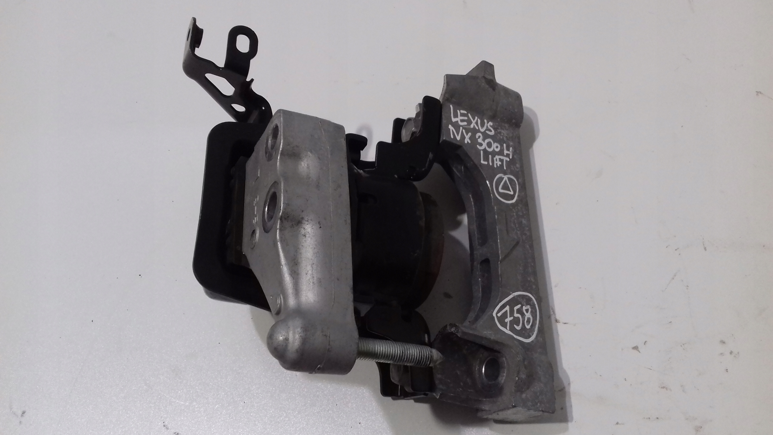 LEXUS NX300 H airbag engine mount H7 J2271069